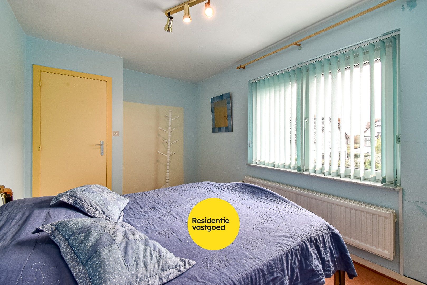 Ruim te renoveren villa op rustige ligging foto 18