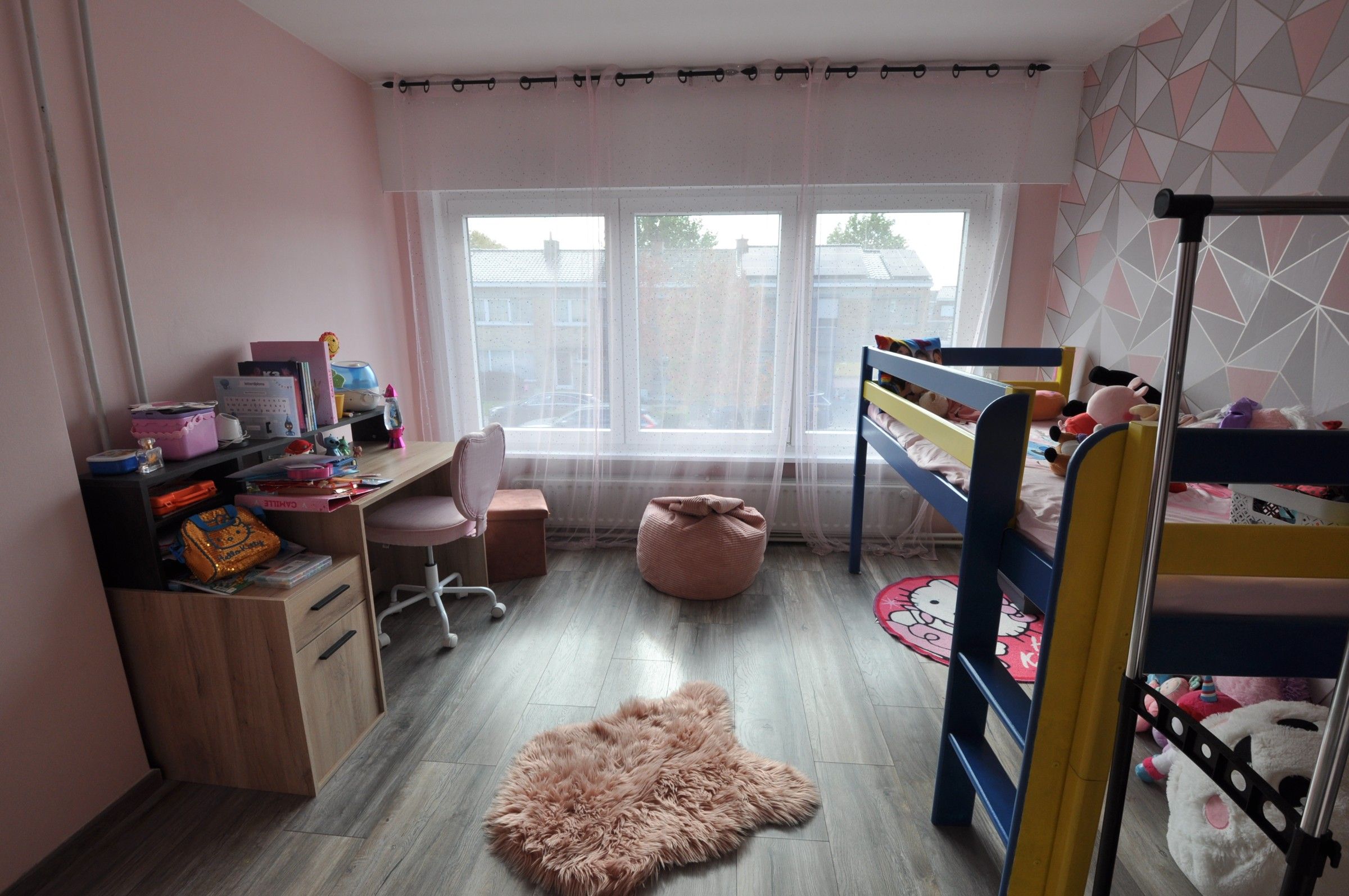 Gedeeltelijk gerenoveerde woning met grote tuin te Zandvoorde ! foto 9