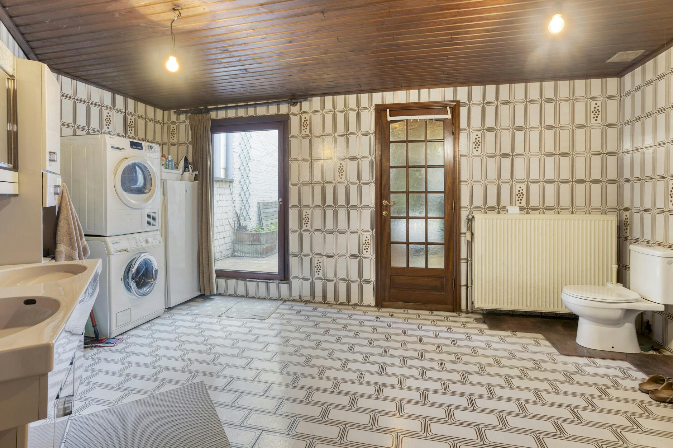 Huis met 4 slaapkamers en magazijn te koop in Borgerhout foto 16