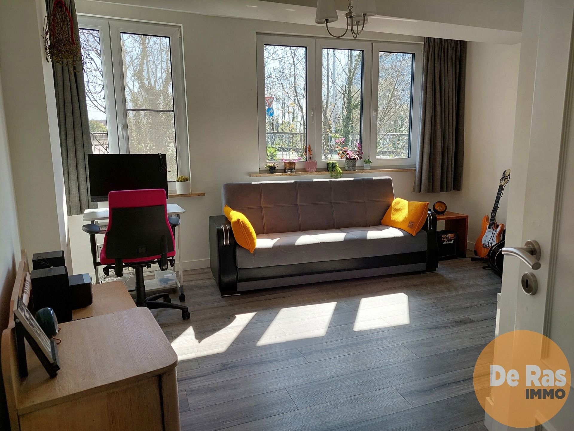 GENT - Instapklaar 4 slaapkamer appartement op 1ste verdiep foto 14
