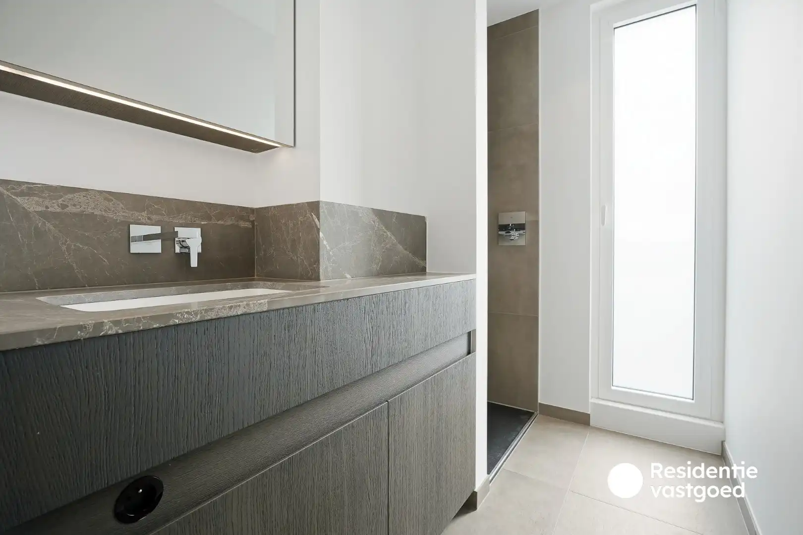 Exclusief penthouse in centrum Diksmuide! foto 19
