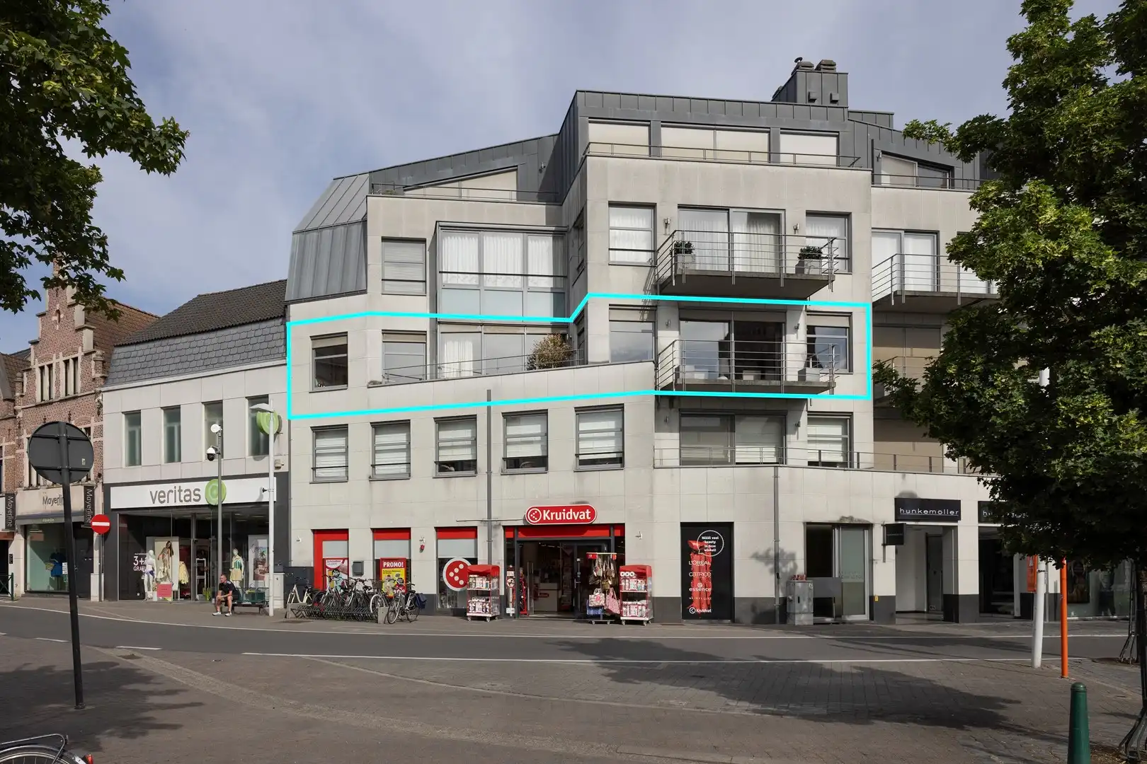 Klassevol appartement met aangenaam zicht op de Markt. foto 15