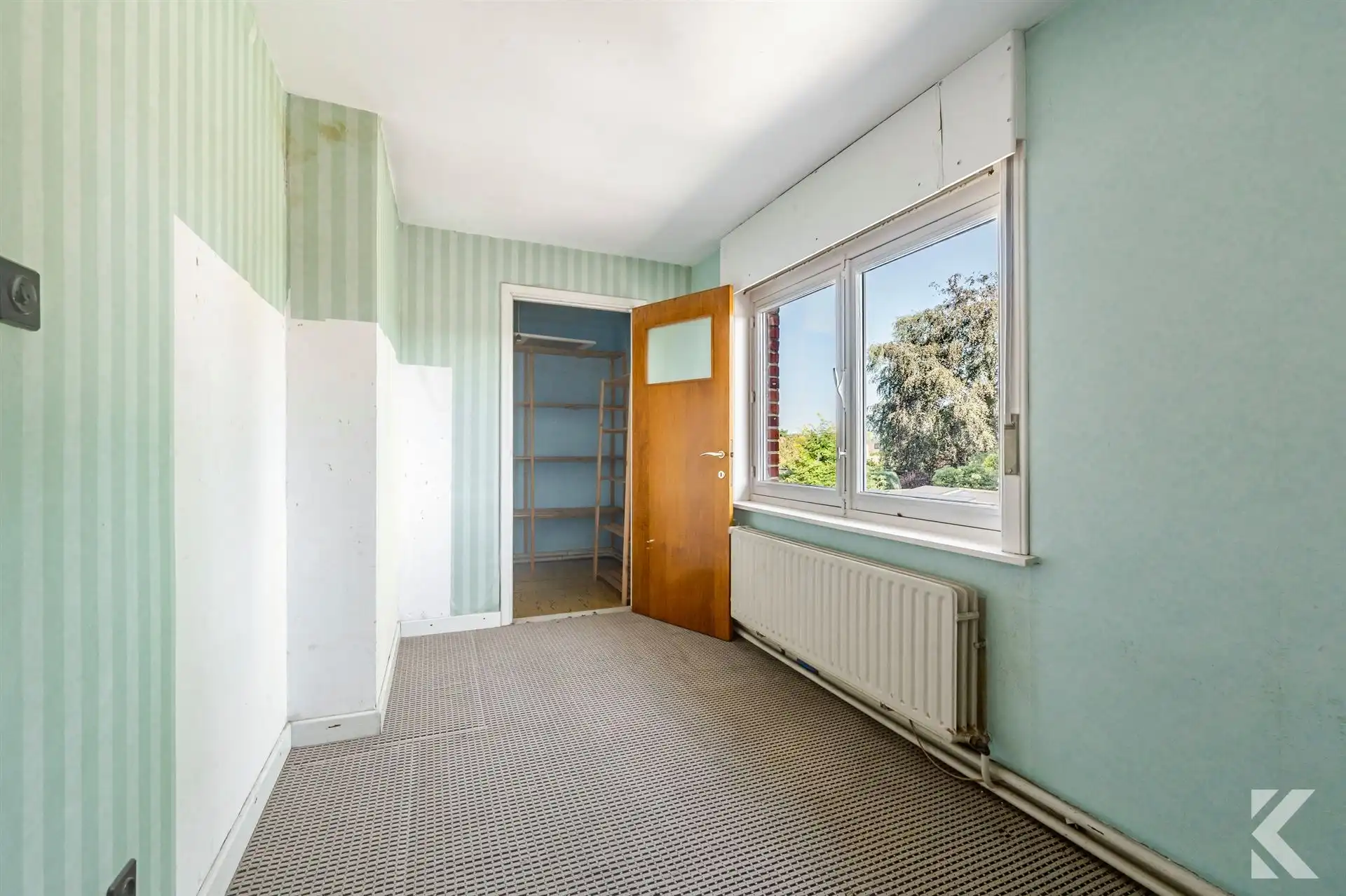 Ruime gezinswoning op 553 m² met garage en open zicht foto 20