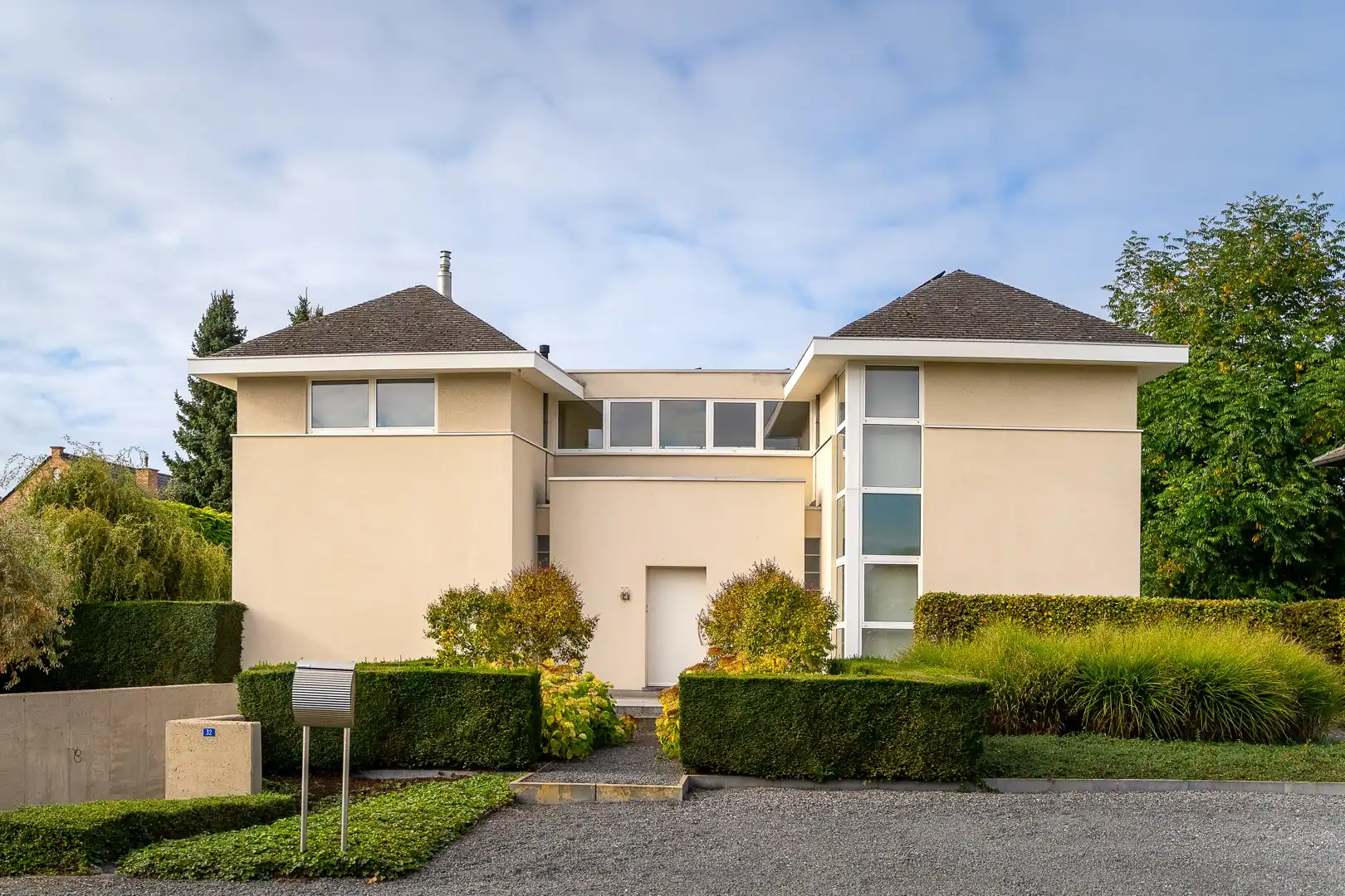 Uitzonderlijke villa van 320 m² gelegen in het pittoreske Leut, op een boogscheut van de Maas! foto 31