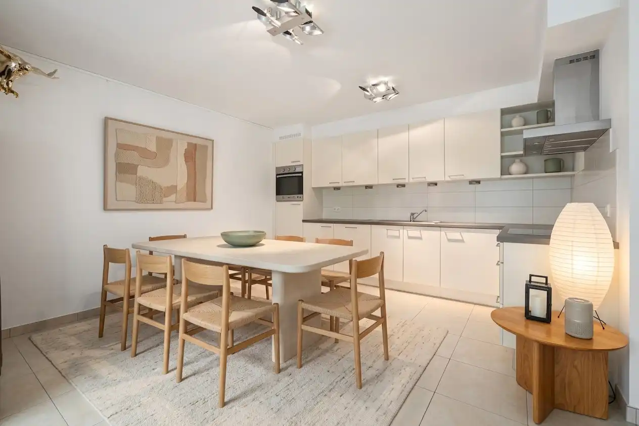 Gelijkvloers energiezuinig appartement met privé tuin en twee slaapkamers foto 8