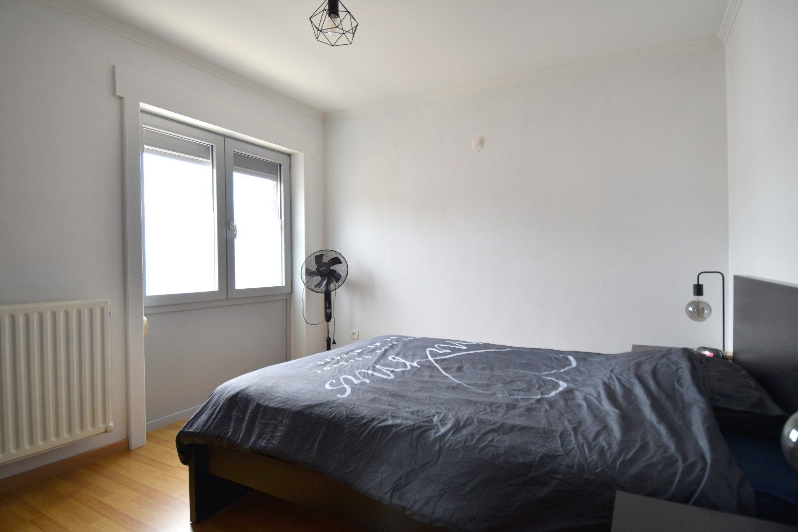 Verzorgde bel-etage met 3 slaapkamers, garage en carport te Lendelede foto 8