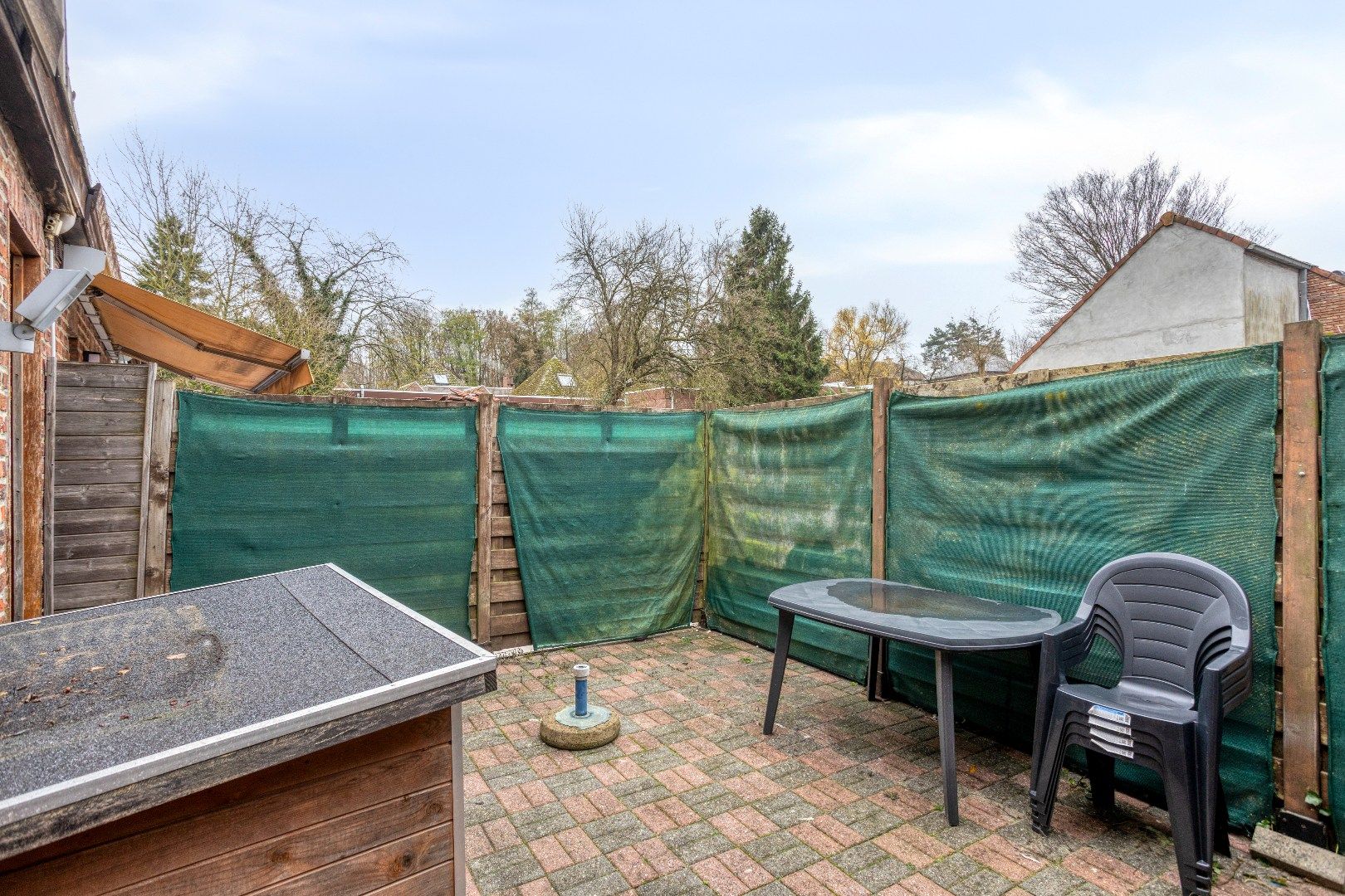 Gelijkvloersapp. (91m²) te huur in Halle, met 1 slpk en koer foto 20