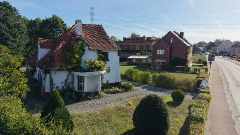 Charmante te renoveren hoeve van 300m² op 15 are foto 26