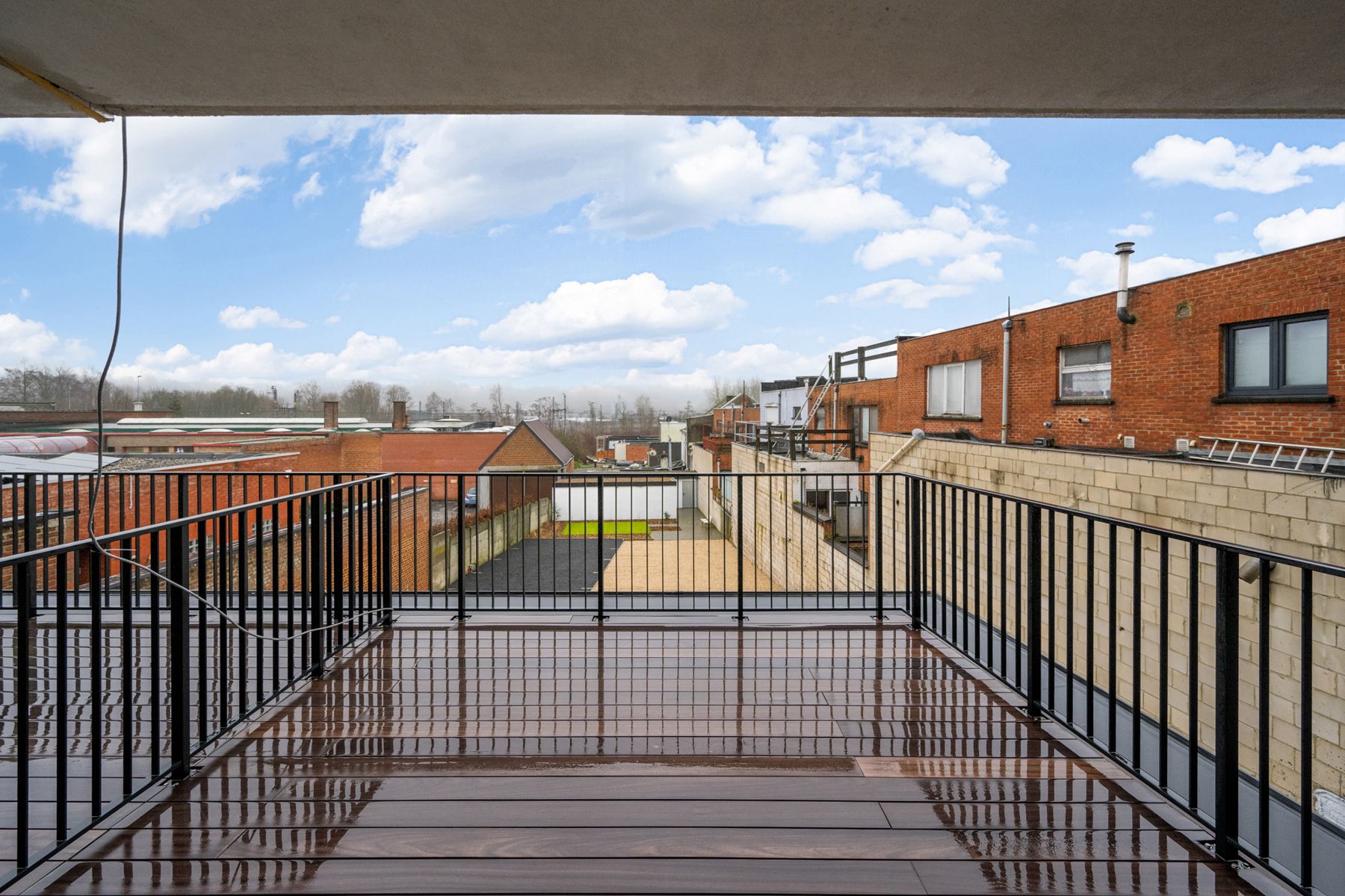 Nieuwbouw appartement op de eerste verdieping foto 9