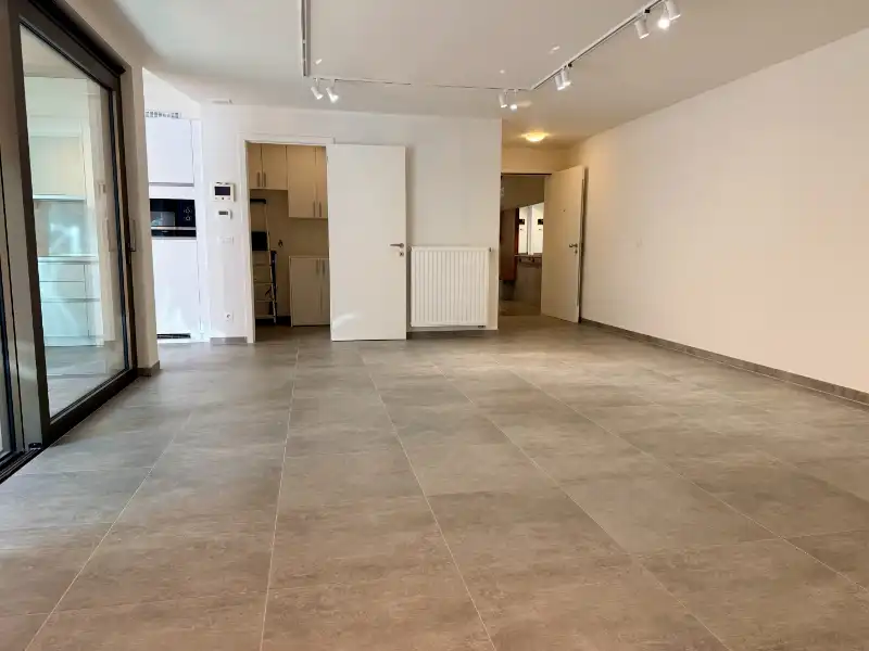 GVL SERVICEFLAT MET GEZELLIG TERRAS foto 7