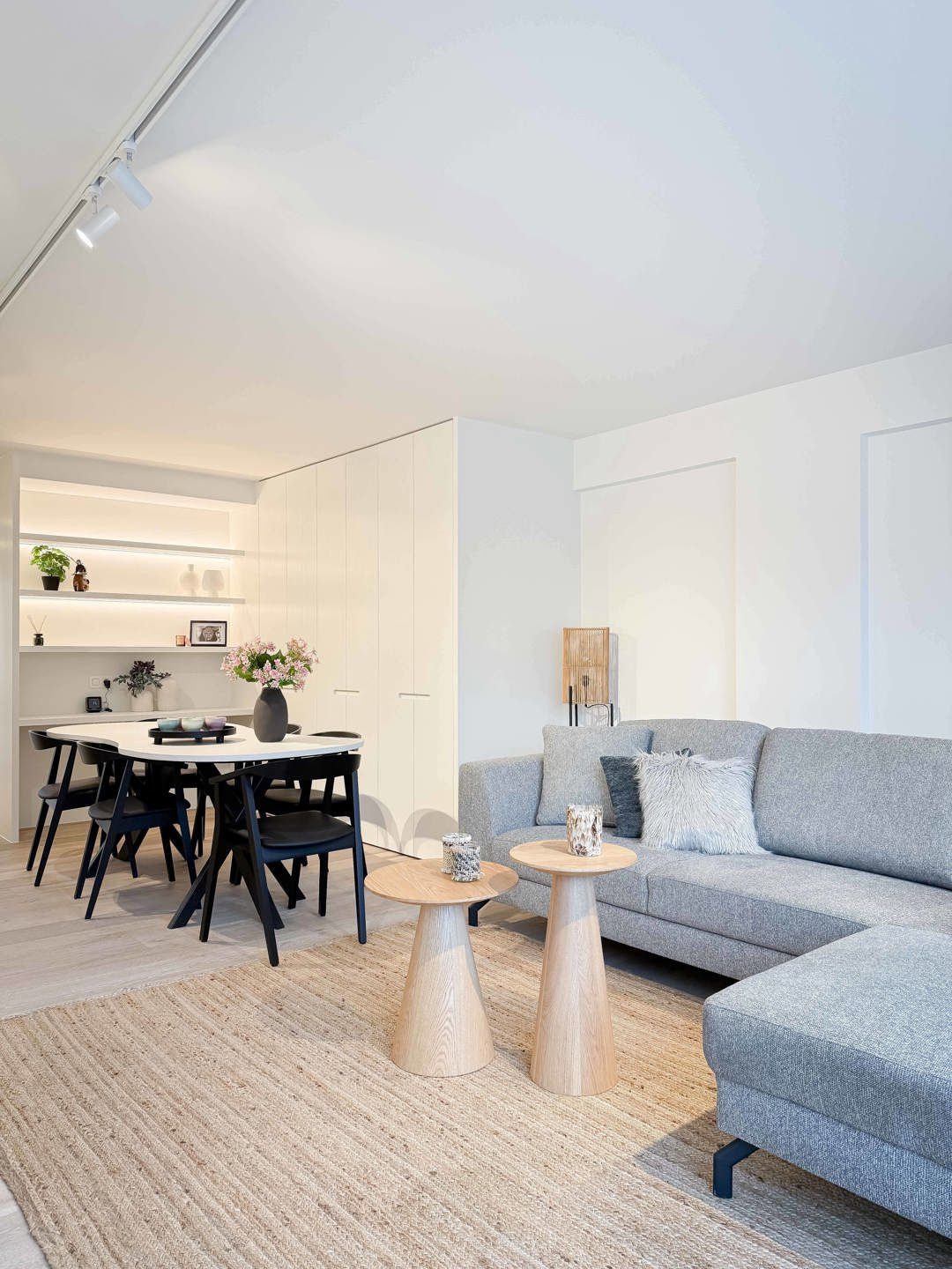 Stijlvol gerenoveerd duplex-appartement met 2 zonneterrassen foto 8