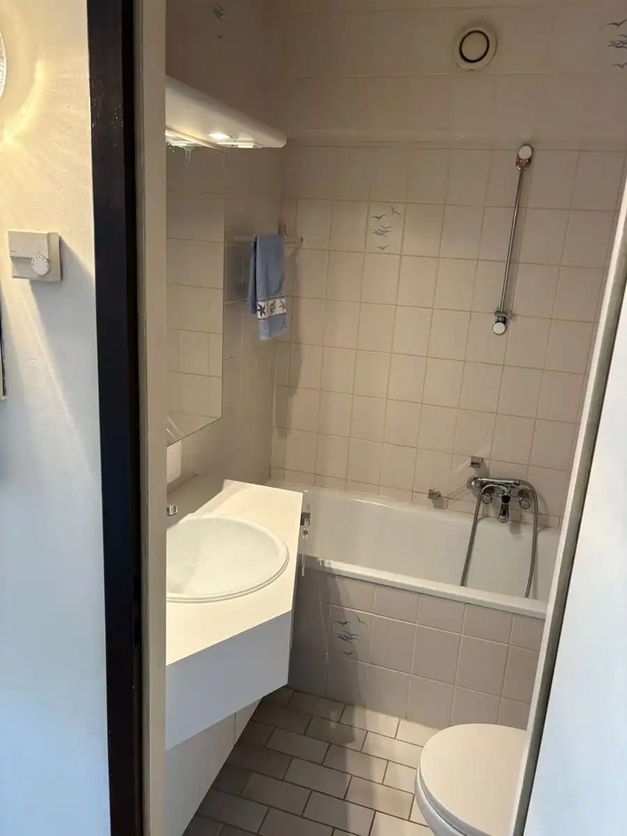 Ruime studio met zeezicht foto 11