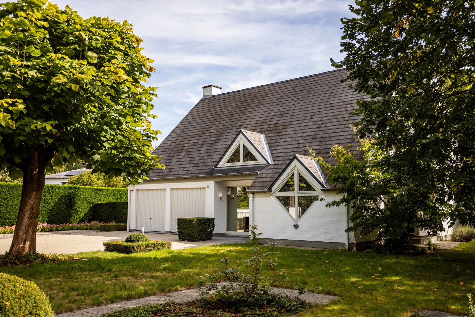 Stijlvolle villa met bureel, 4 slp, tuin op 16 are foto {{pictureIndex}}