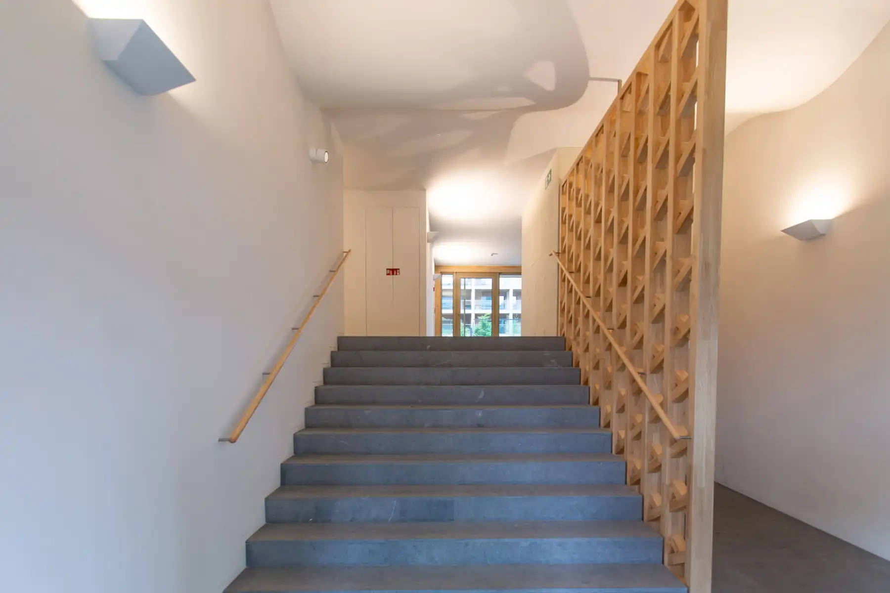 Prachtig gemeubeld 3 kamer appartement met mooi terras foto 19
