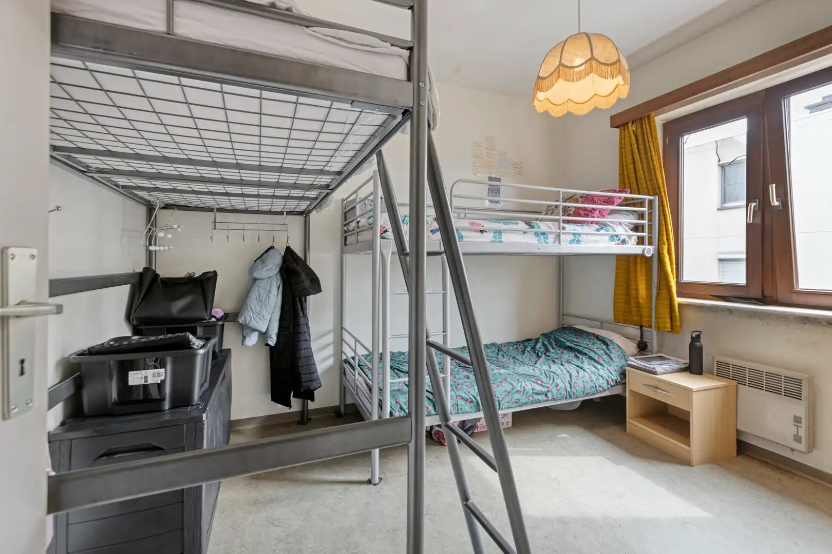 Ruim 3-slaapkamerappartement te koop in Genk foto 15