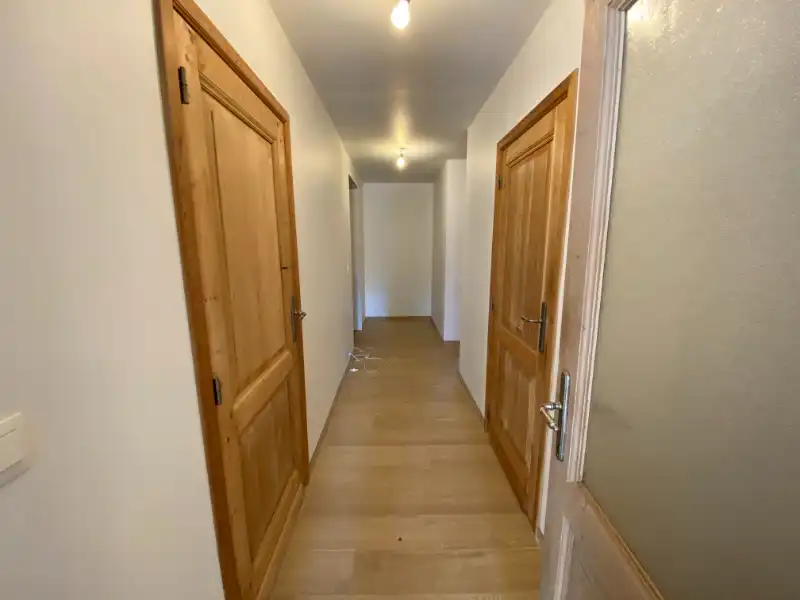 GROOT GV APPARTEMENT (+-117m²) (!!! reg. rechten van toepassing/GEEN BTW!!!)  +autostp + tuin en buitenberging foto 4