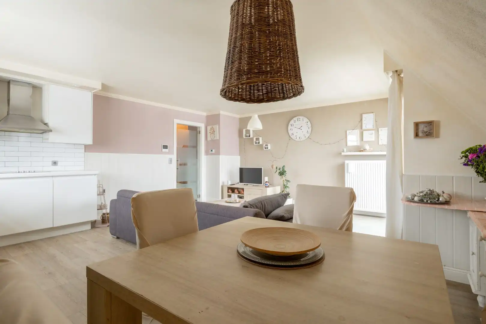 Mooi instapklaar appartement te koop! foto 7