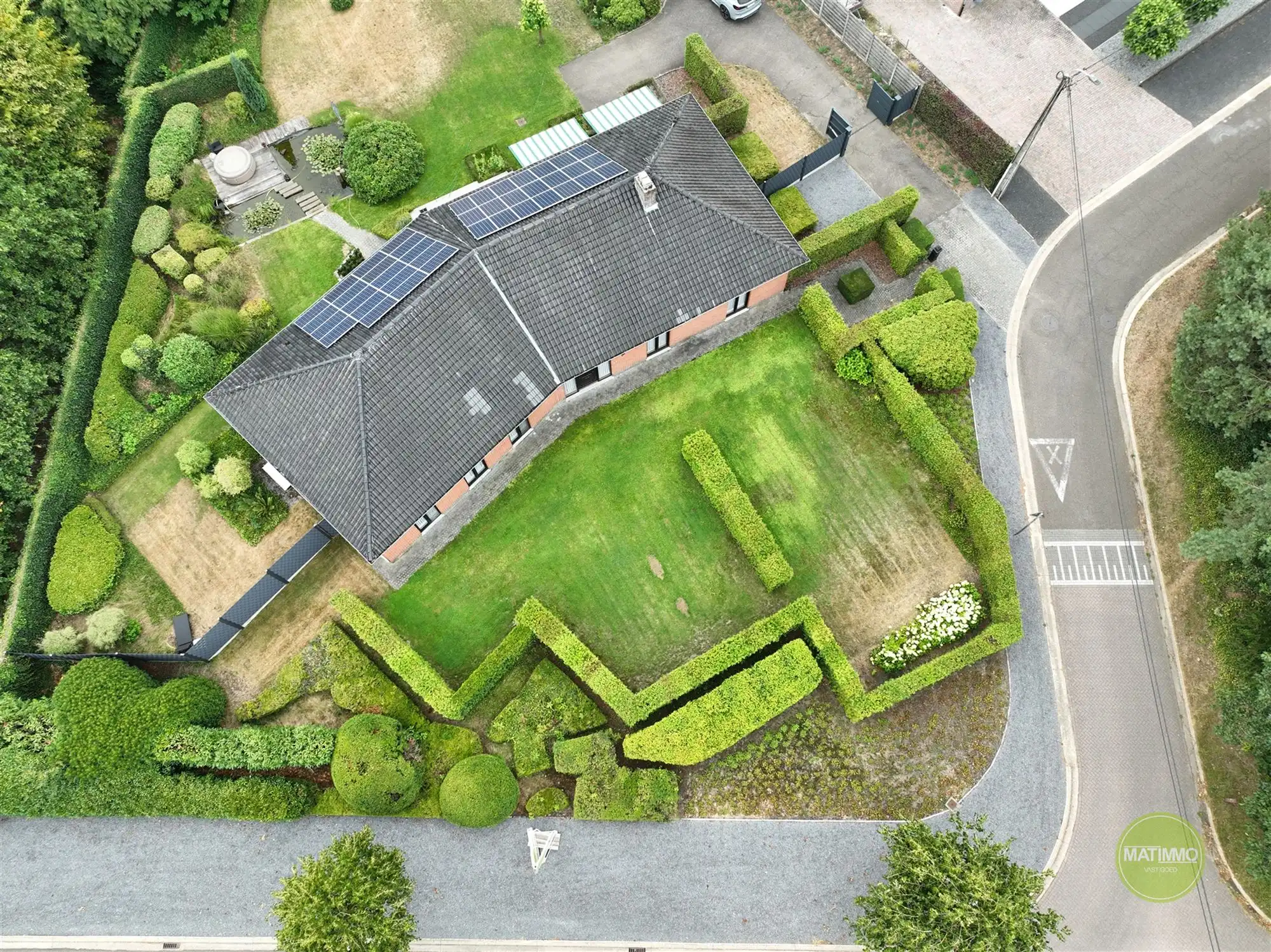 Rustig gelegen woning op een perceel van ruim 2.275 m2 foto 45