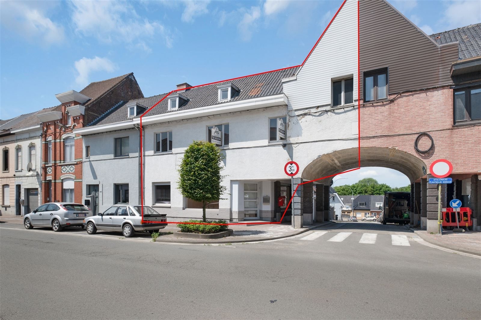 3 gevelwoning met garage en terras op 1are48 foto 2