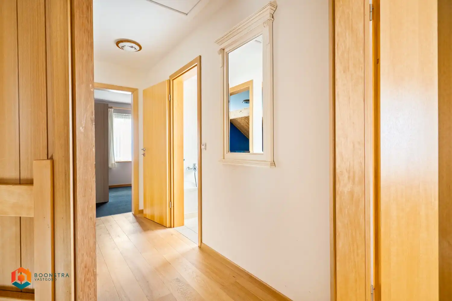Instapklare woning met 4 slpkrs op perceel van 1122m² in regio Waimes foto 14