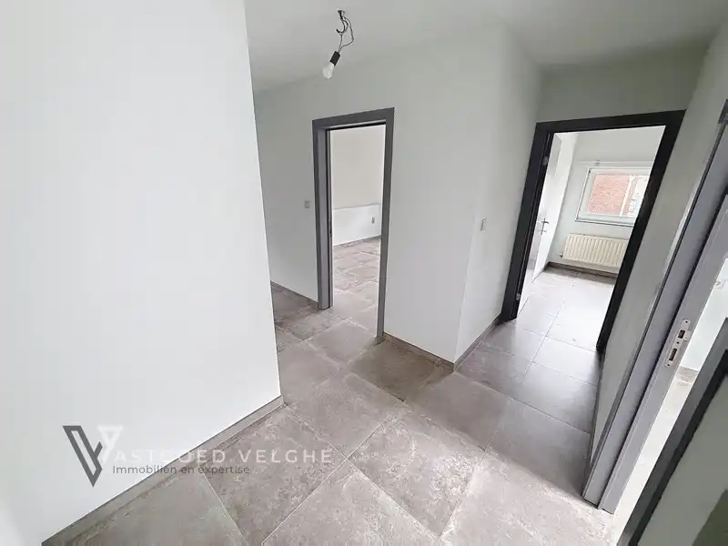 Centraal gelegen duplex appartement met 3 slaapkamers, 2 terrassen en private tuin ! foto 19