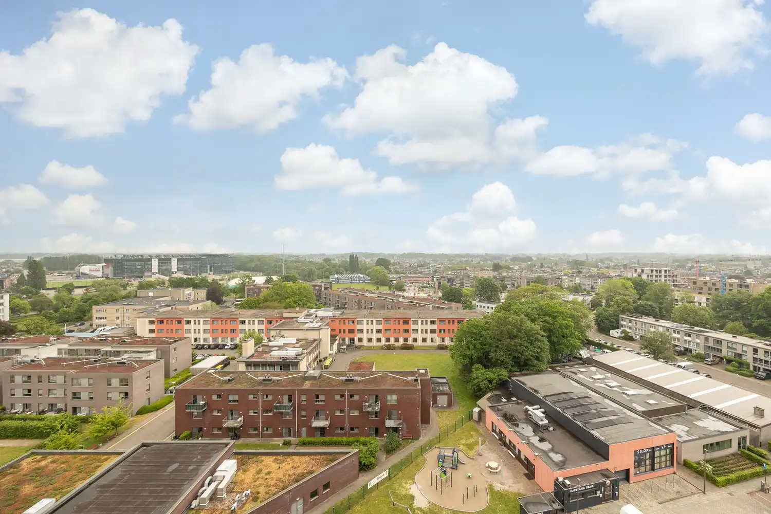 Appartement met prachtig uitzicht in de gezellige Bosuil-buurt te Deurne foto 2