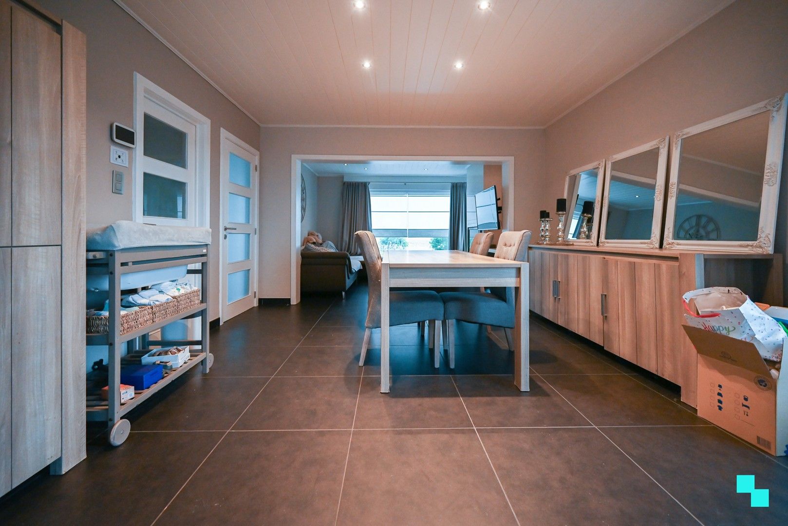 Landelijk gelegen gerenoveerde woning met opslagruimte te Ingelmunster foto 9