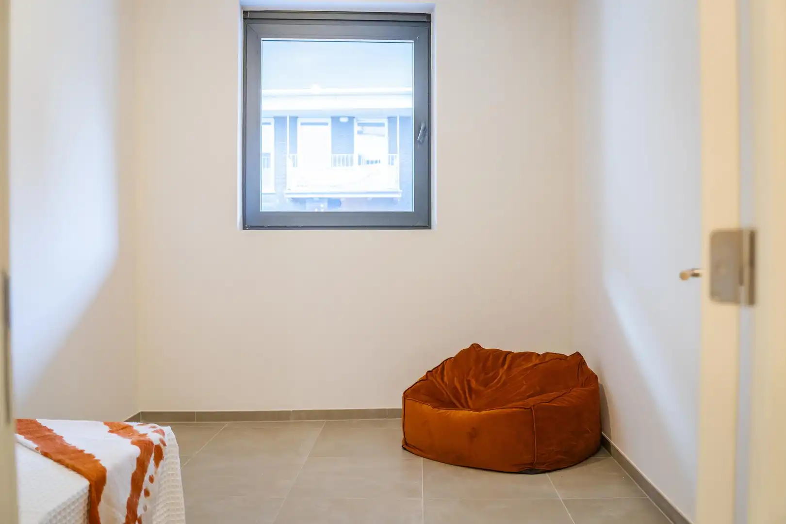 Stijlvol en instapklaar appartement op gelijkvloers. foto 15