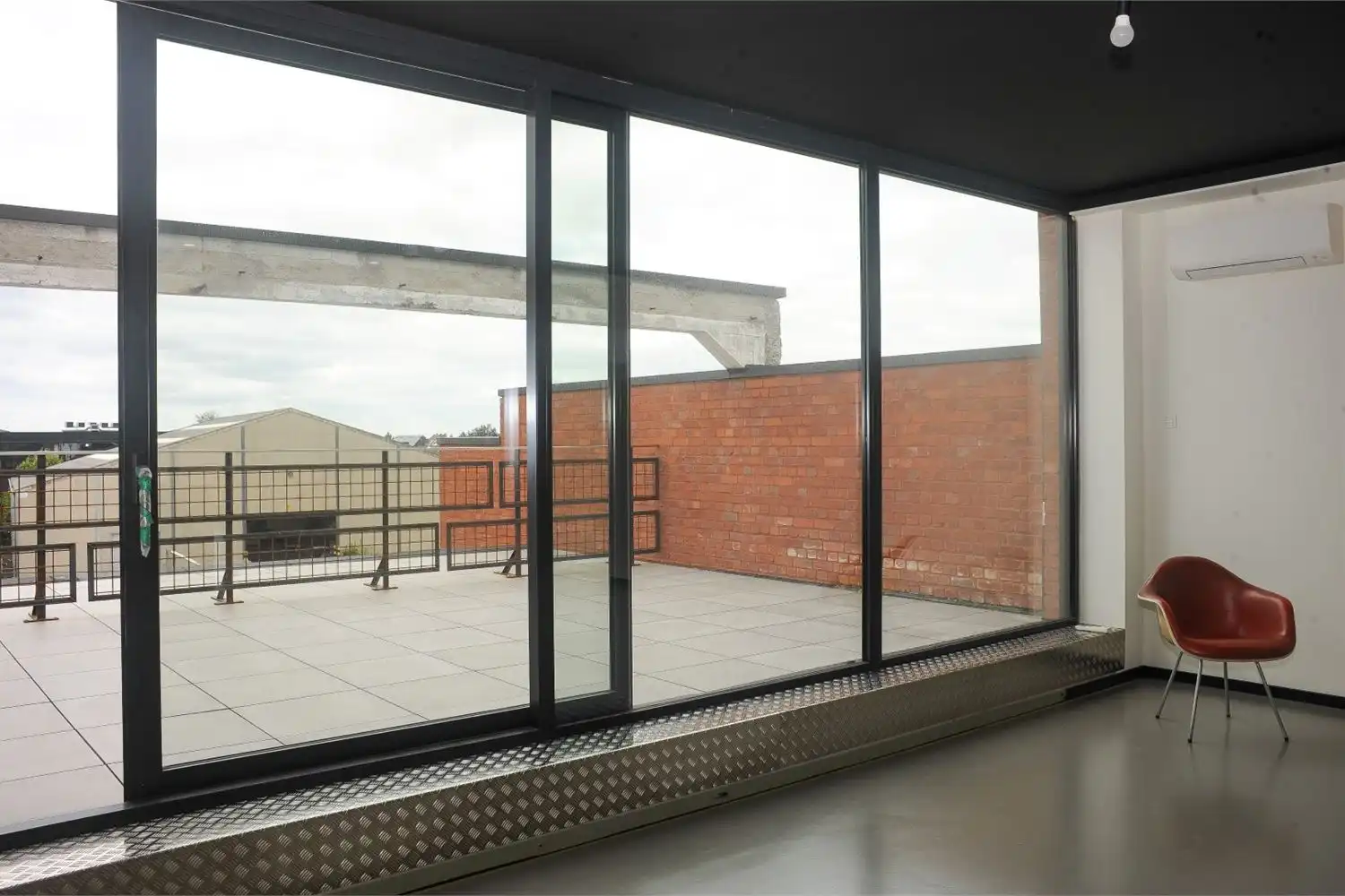 LOFT - fantastisch nieuw ingericht appartement | Oude Kassei foto 2