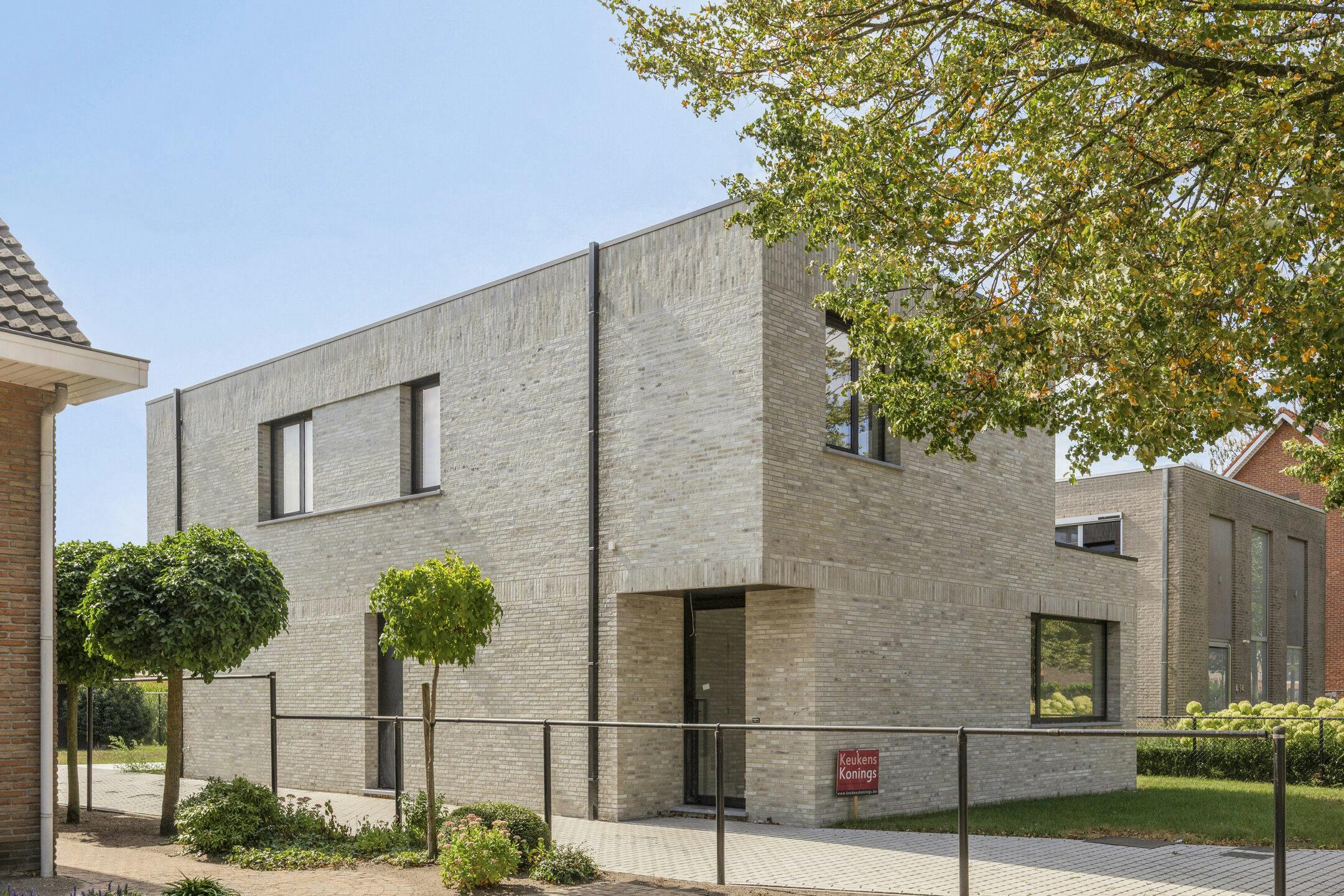 Moderne nieuwbouwwoning met 4 slaapkamers in Kalmthout te koop! foto 3