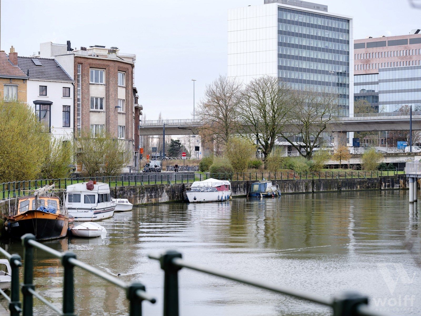Instapklaar appartement met zonneterras en topligging foto 21
