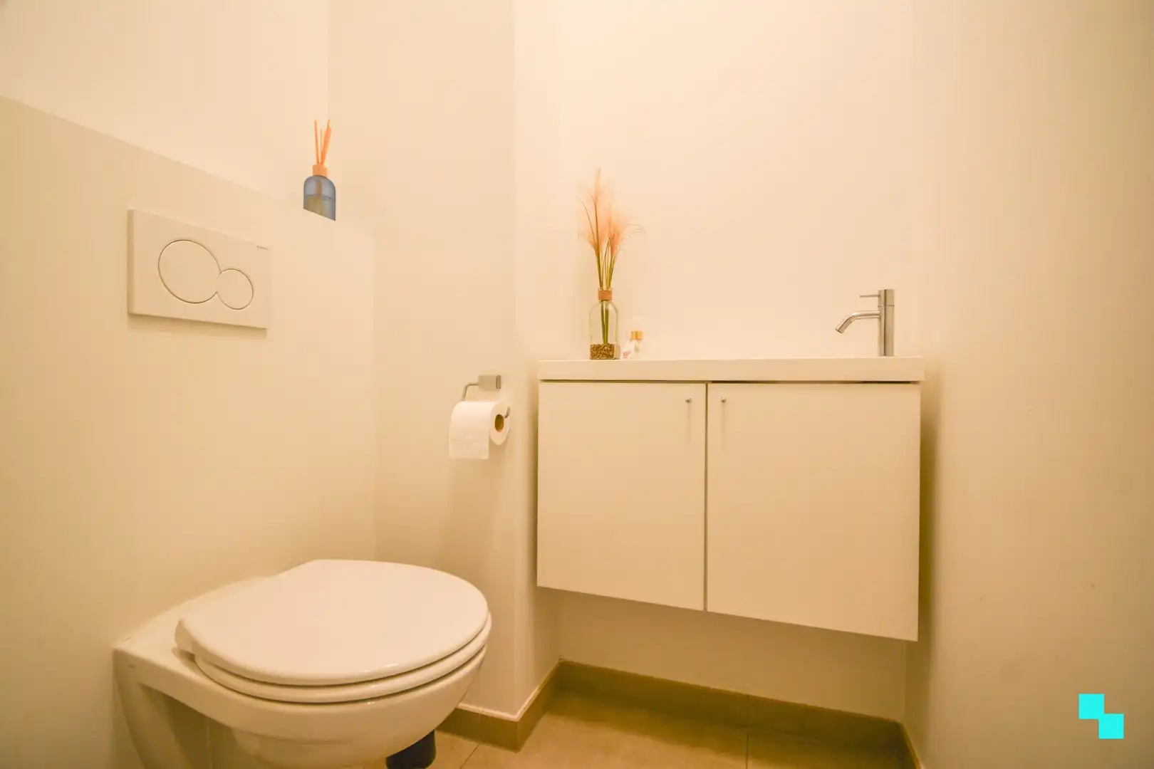 Energiezuinig gelijkvloers appartement met 2 slaapkamers en tuin -St-Eloois-Winkel foto 13