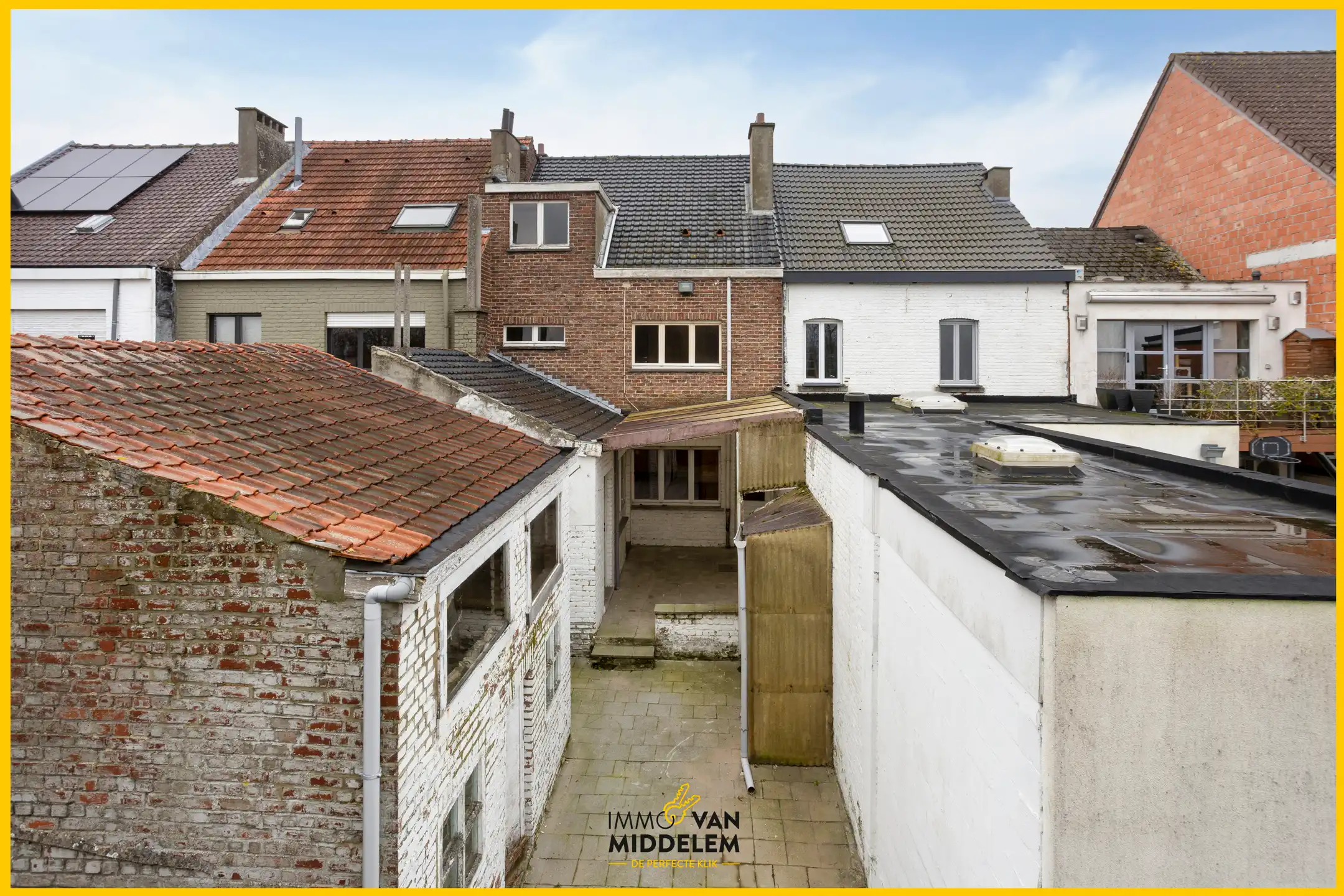 TE RENOVEREN RIJWONING MET 3 KAMERS, TUIN EN ANNEX foto 17