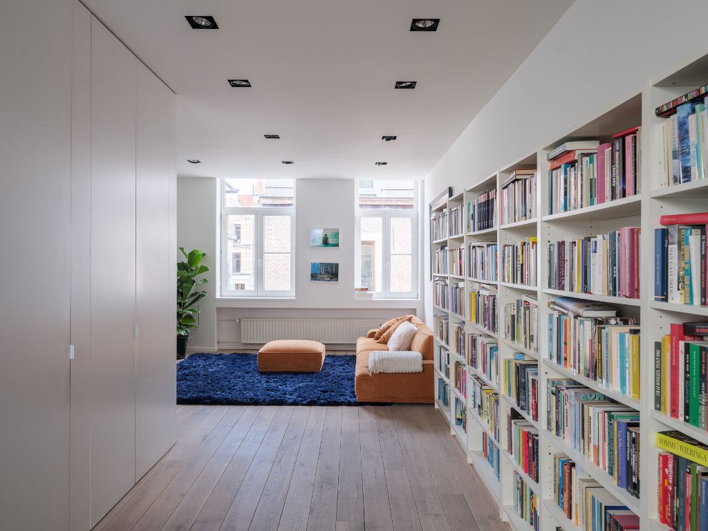 Centrum Gent - Een architecturale hoekwoning met een exeptionele ruimtelijkheid, twee slaapkamers en twee buitenruimtes. foto 5