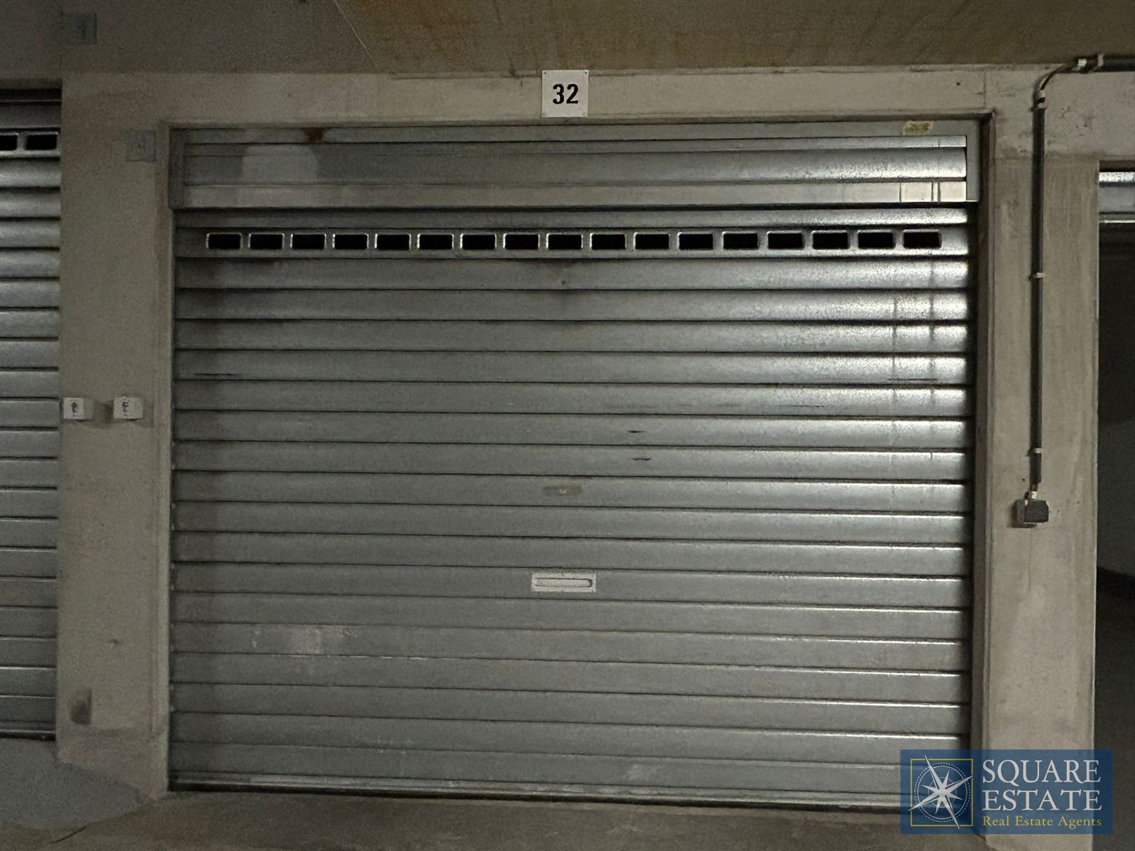 Garagebox op het Marktplein foto {{pictureIndex}}