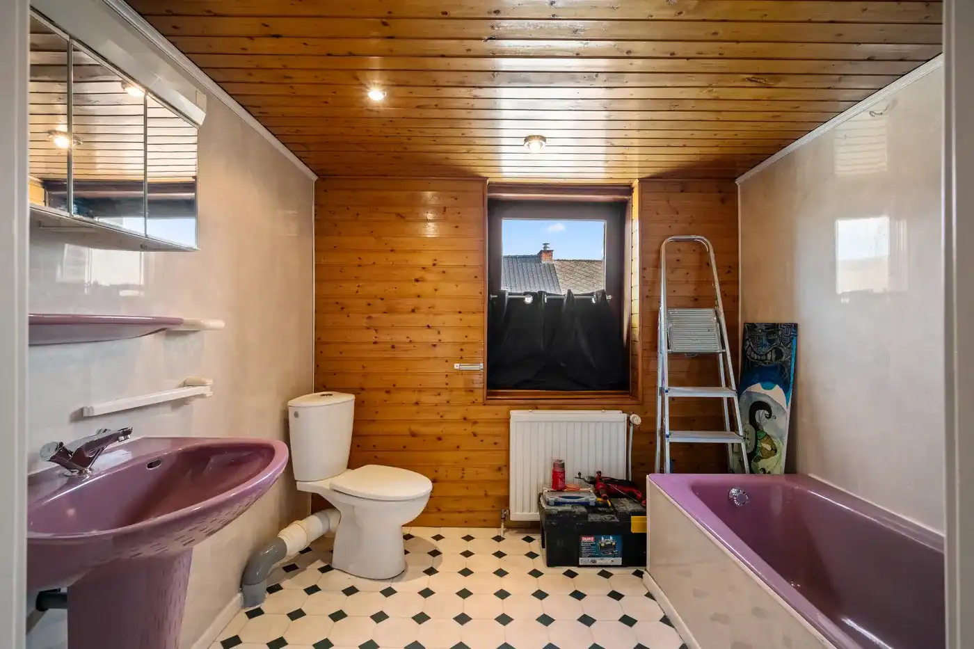 Ruime woning met 3 slpks, 2 badks en tuin foto 12