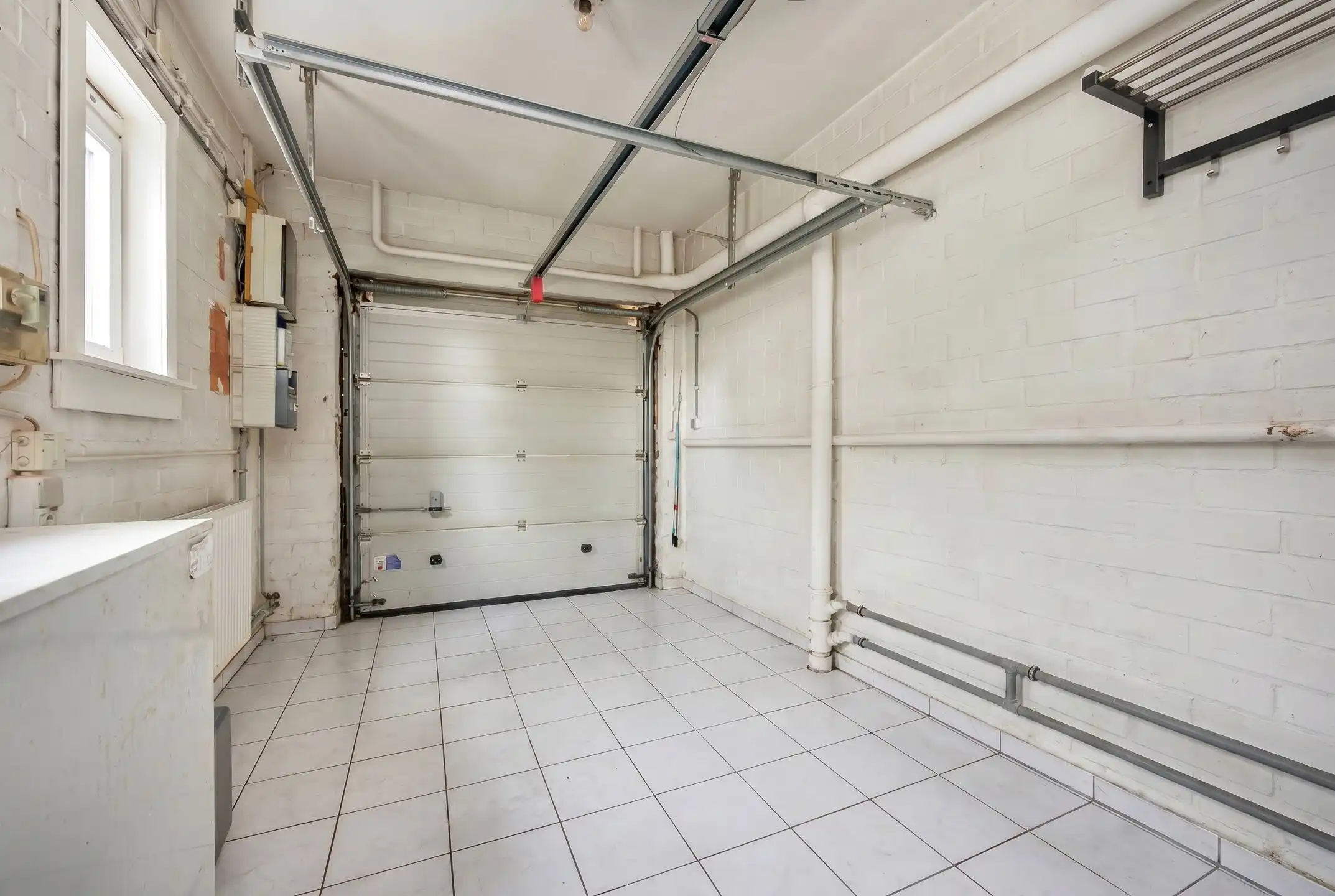 Op te frissen woning met 3slpk op gunstige locatie te Beerse foto 11