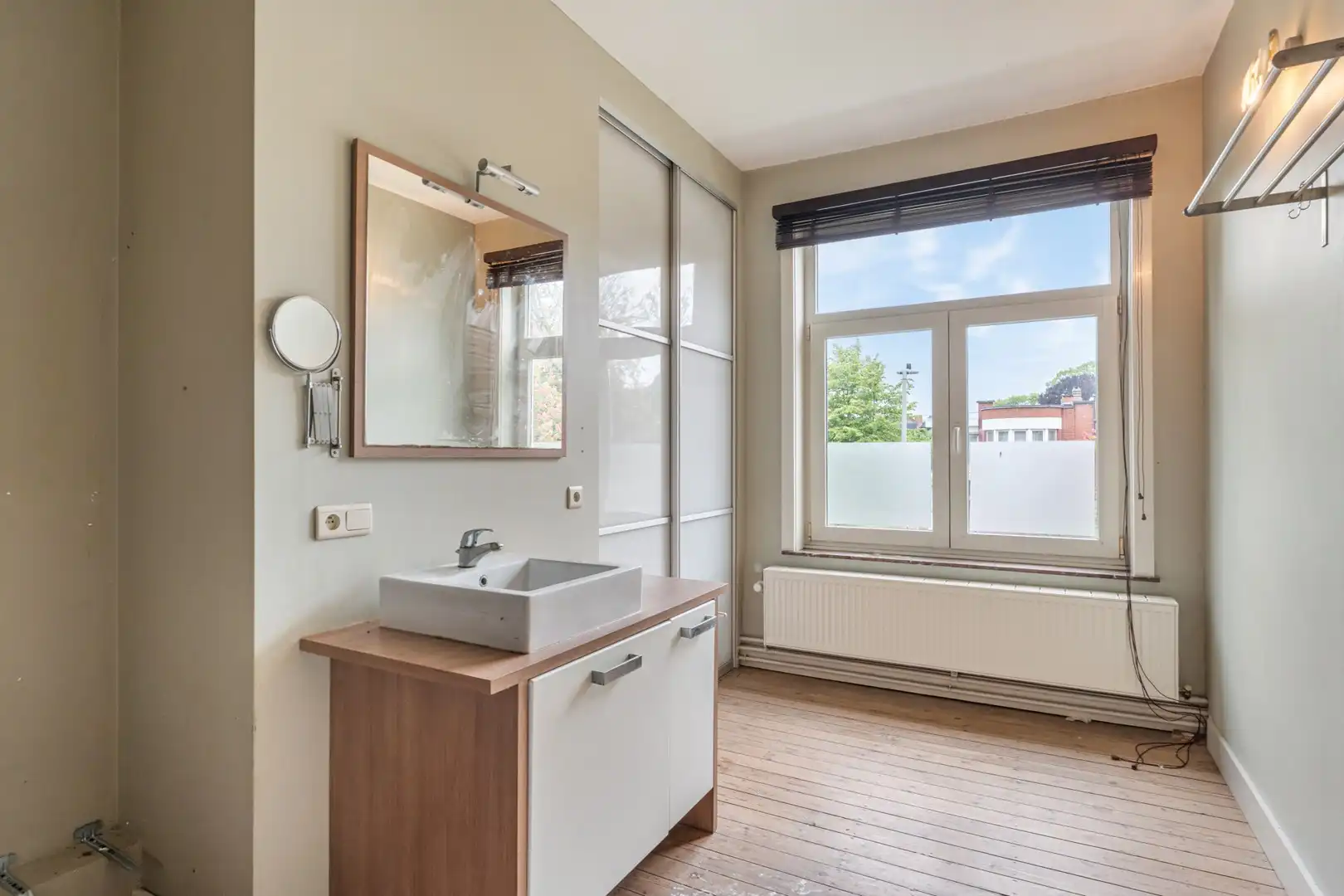 Karaktervol, 1-slaapkamerappartement te koop in Kessel-Lo. foto 16