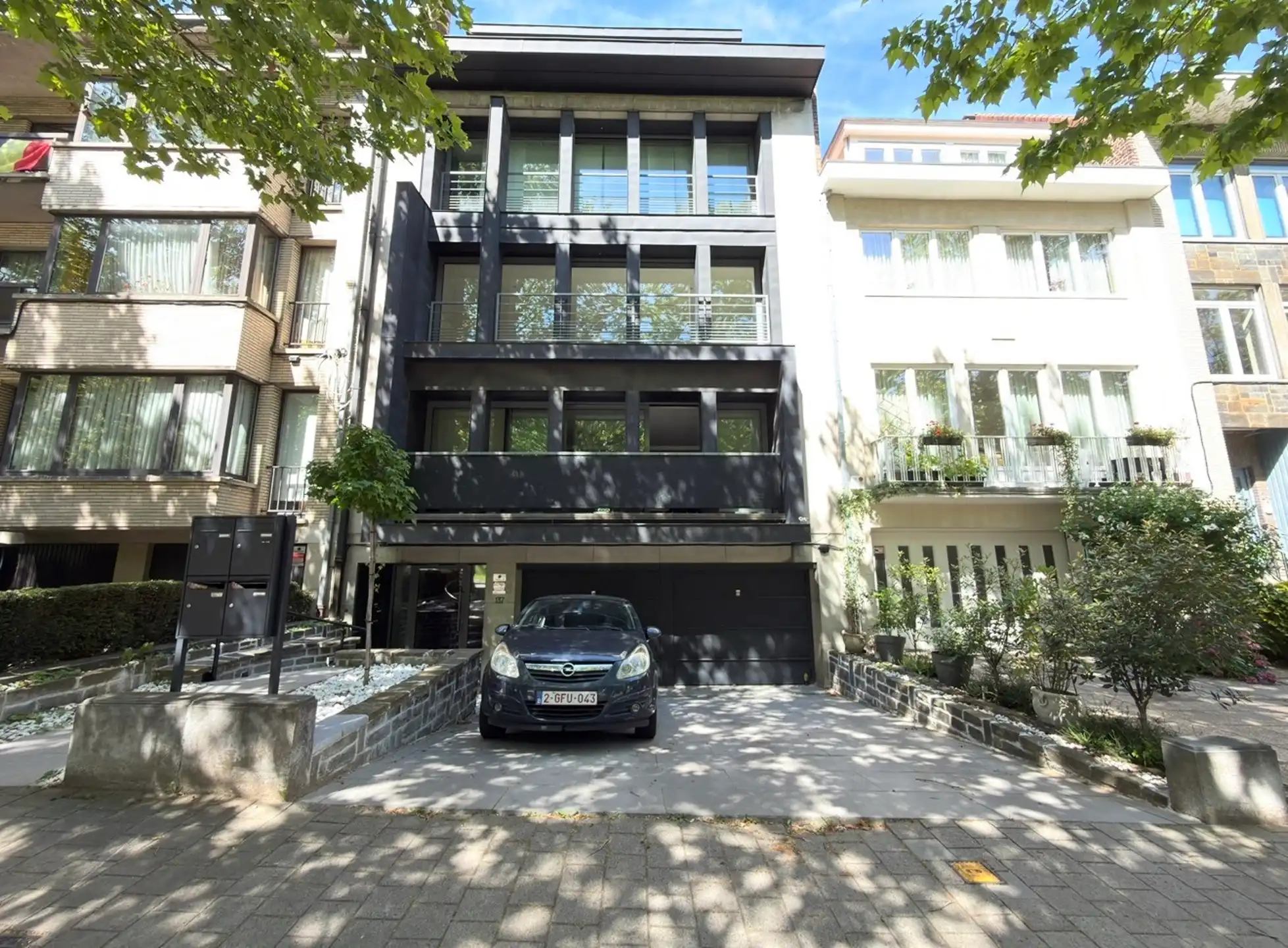 Mooi appartement met twee slk in een klein flatgebouw foto 2