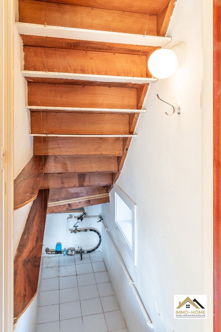 Te renoveren woning op uitstekende locatie te Lochristi  foto 26