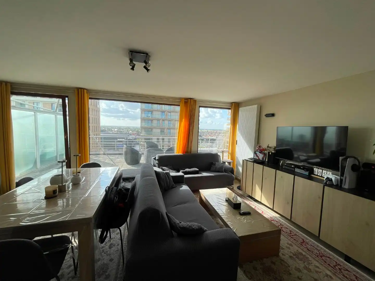 Penthouse met fantastisch terras op de Zeedijk van Oostende foto 4