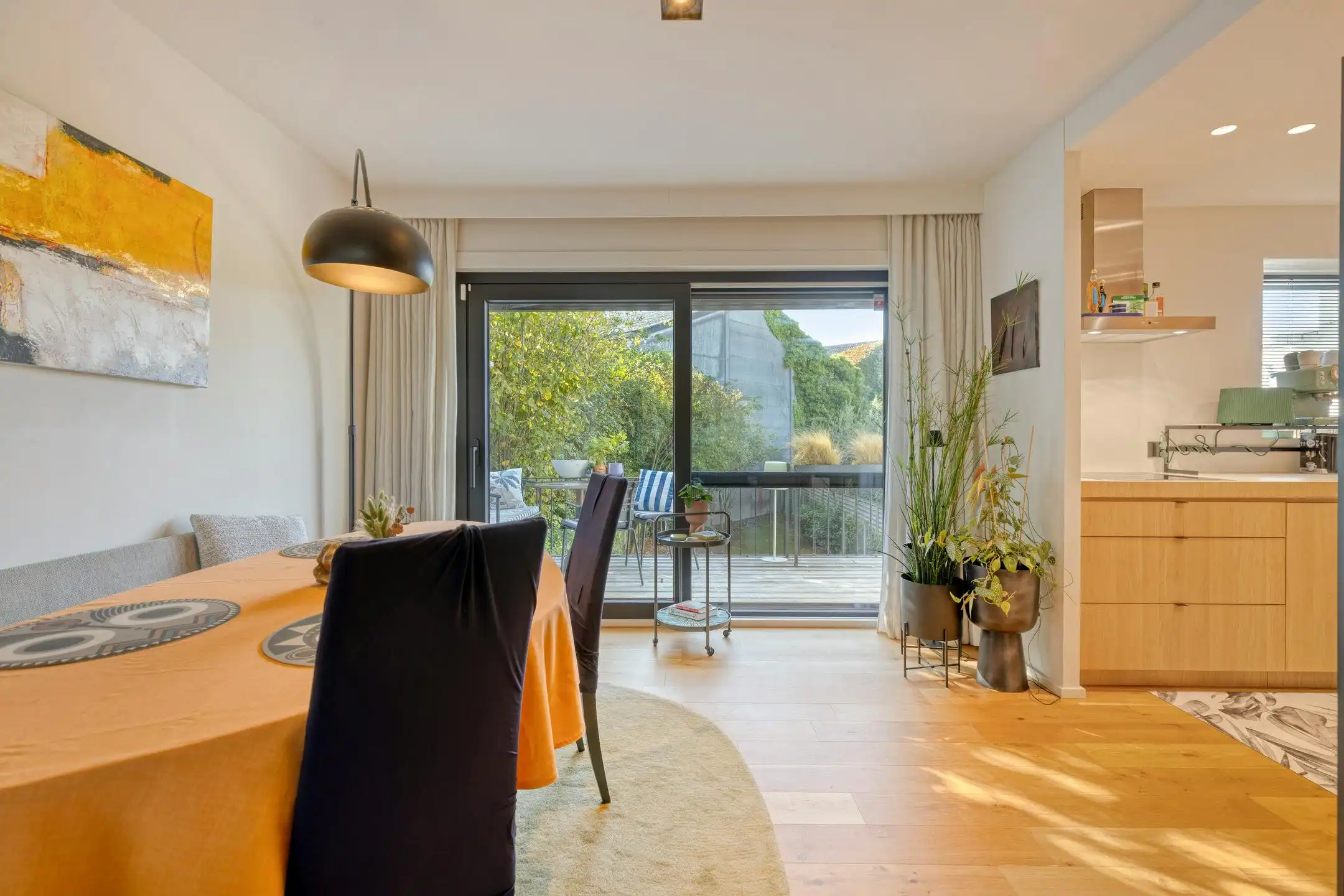 Prachtig gerenoveerde woning met 3 slaapkamers en zonnige tuin! foto 17