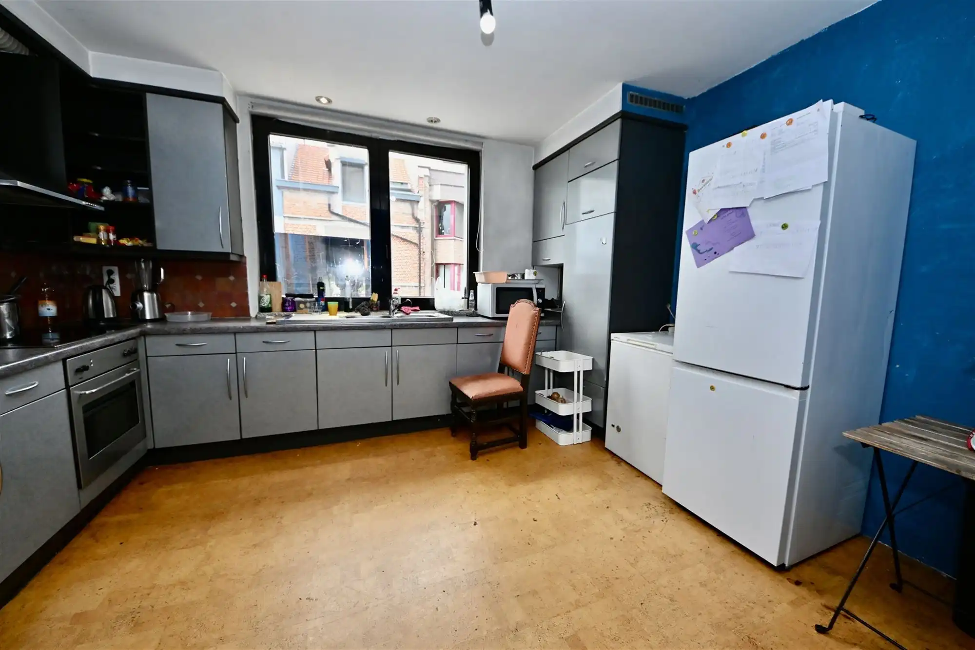 Handelsruimte met duplex appartement en tuin.  foto 13