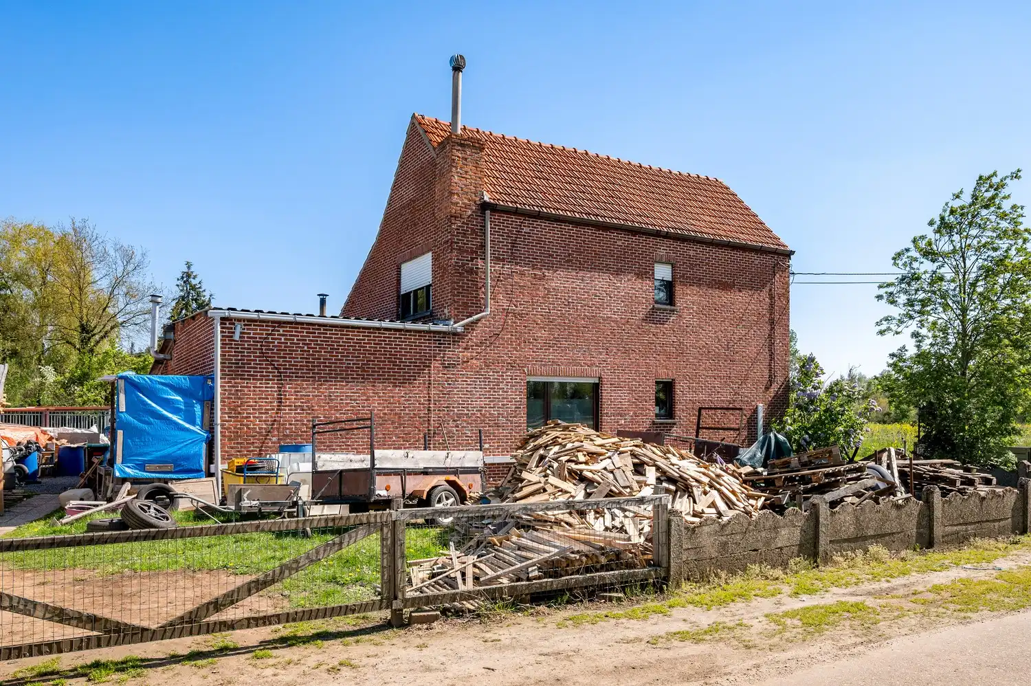 Open bebouwing met ruime tuin en tal van mogelijkheden foto 20