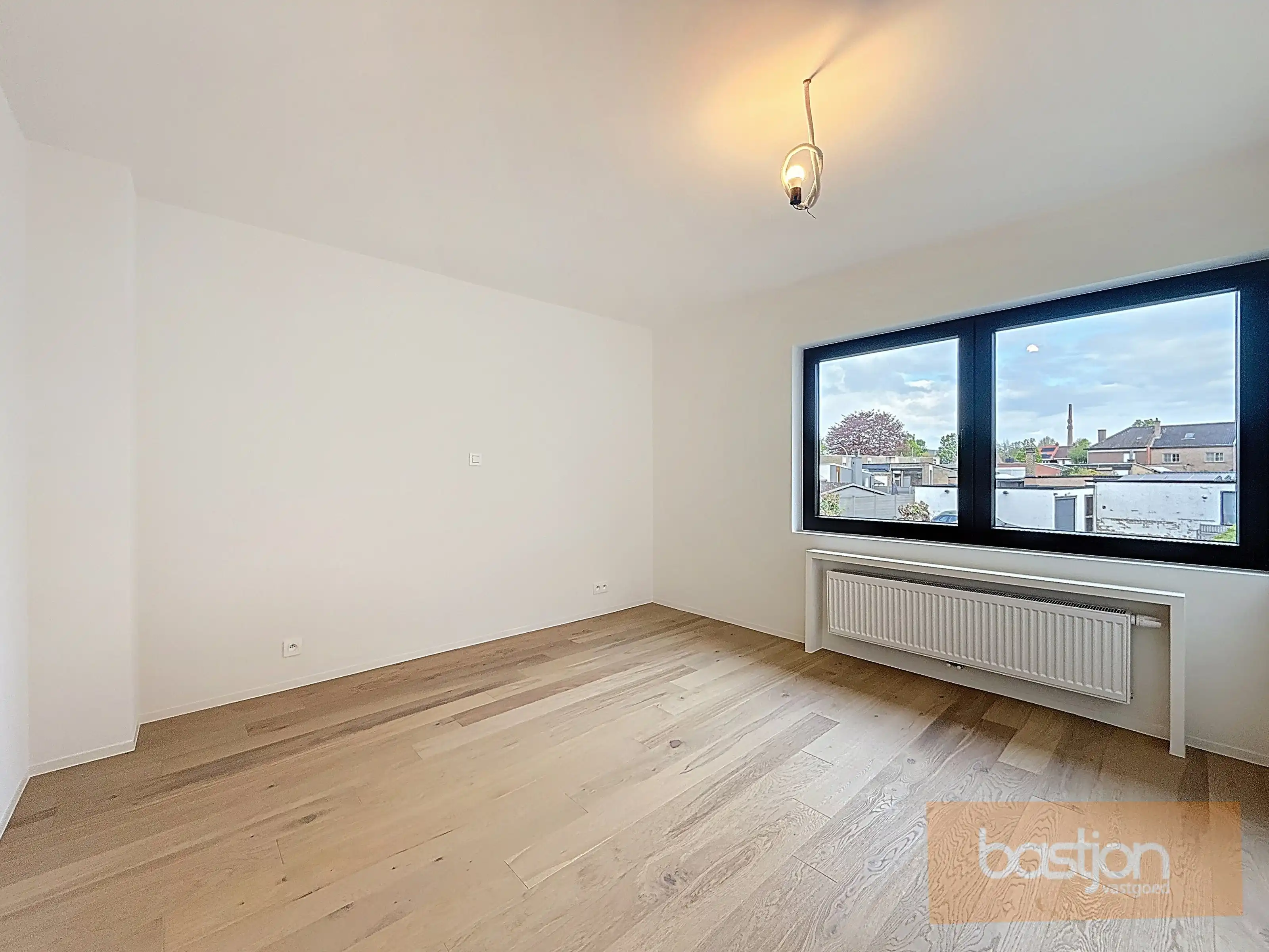 Volledig gerenoveerde, lichtrijke woning met uitzicht op het Preshoekbos foto 15