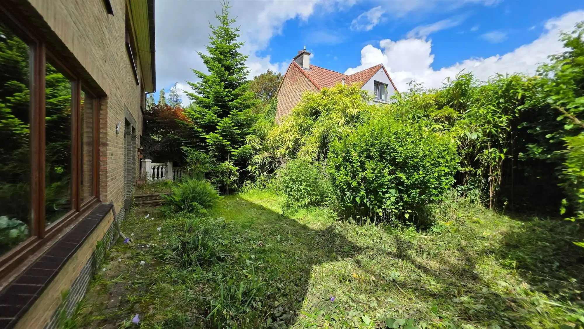 Ruime villa foto 25