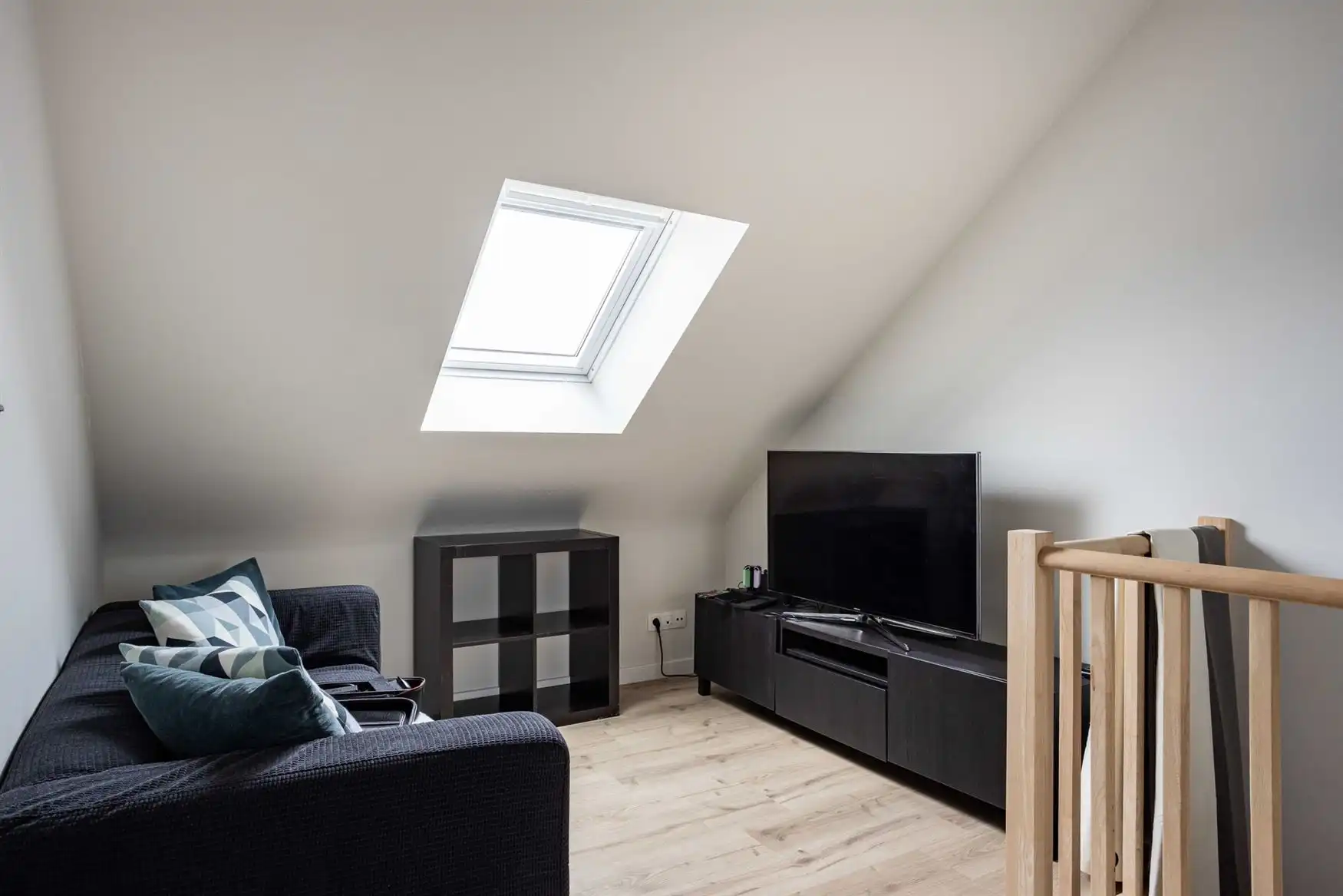 Volledig gerenoveerde gezinswoning met tuin in Drongen foto 15