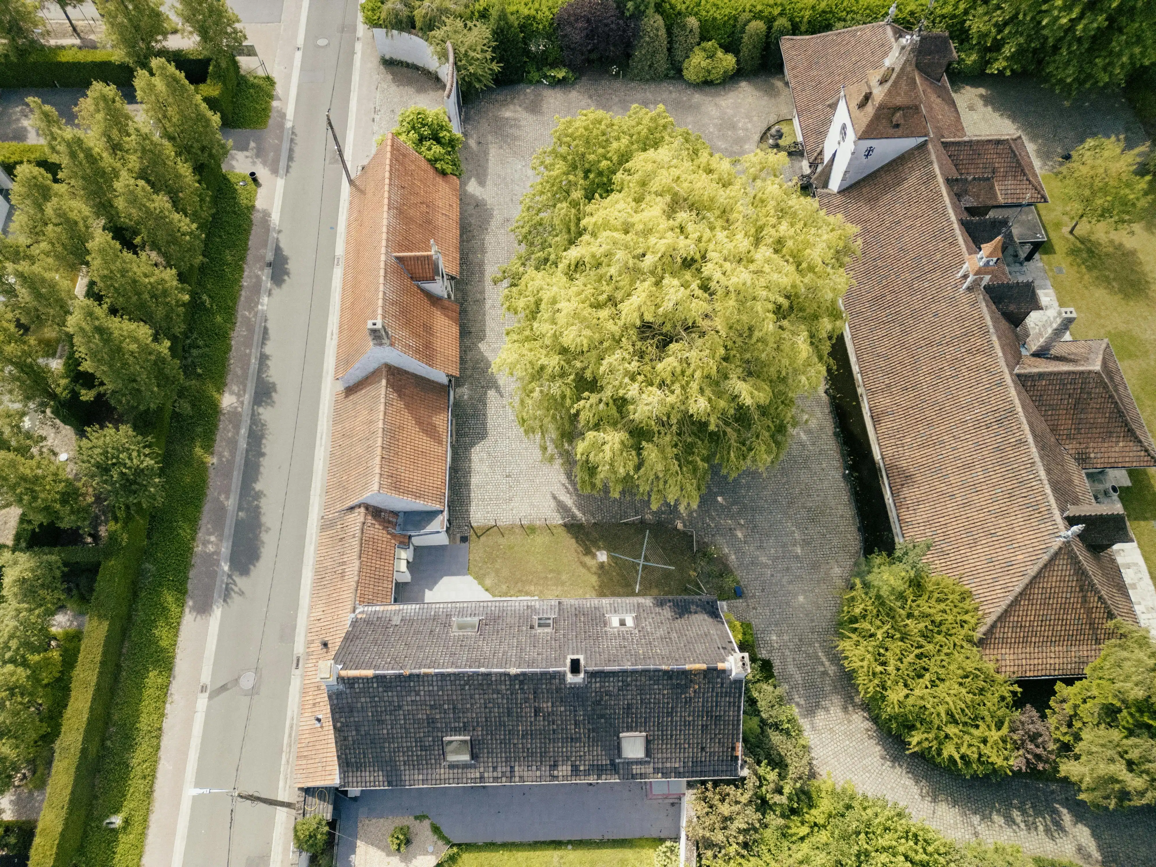 Unieke villa met vijver te koop aan de rand van Roeselare foto 23