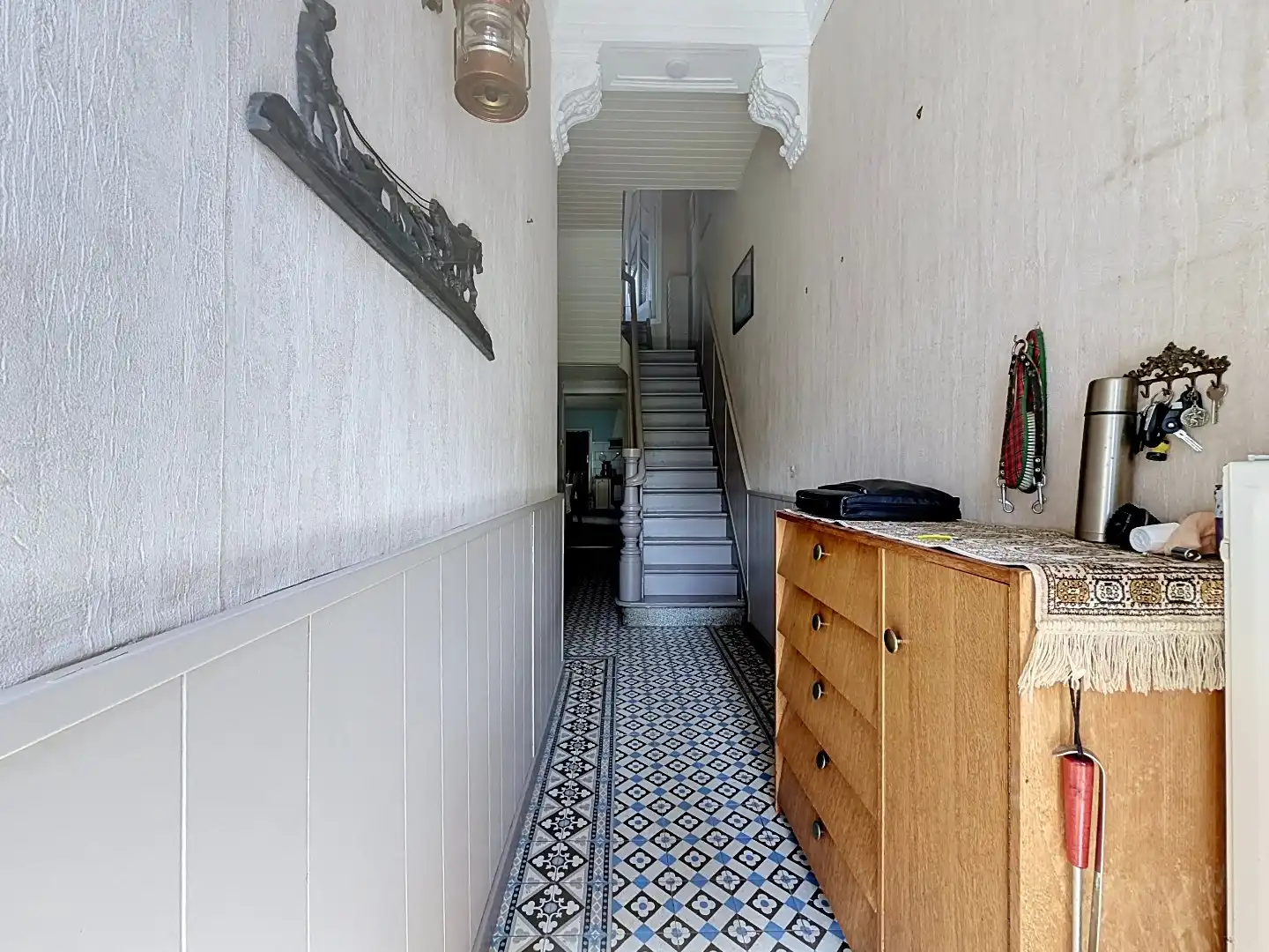 Te renoveren woning met 4 slaapkamers in Schoten foto 2
