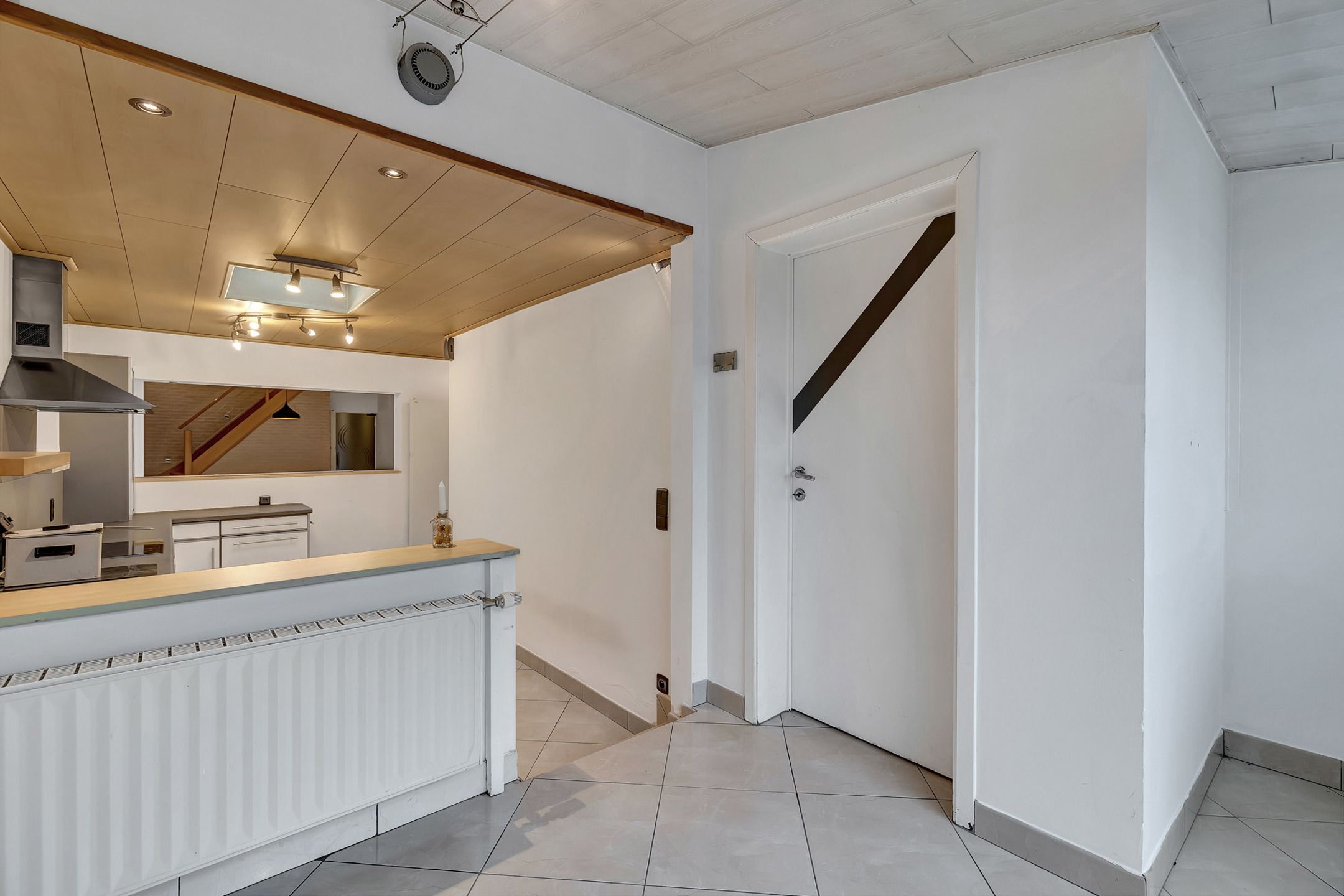 Instapklare woning met 3 slpkr, garage en tuin foto 7